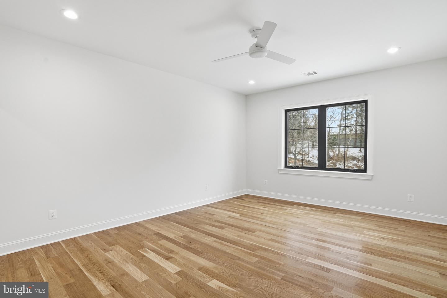 6512 WILLIAMSBURG BLVD, ARLINGTON, Virginia 22213, 6 Bedrooms Bedrooms, ,5 BathroomsBathrooms,Residential,For sale,6512 WILLIAMSBURG BLVD,VAAR2067378 MLS # VAAR2067378