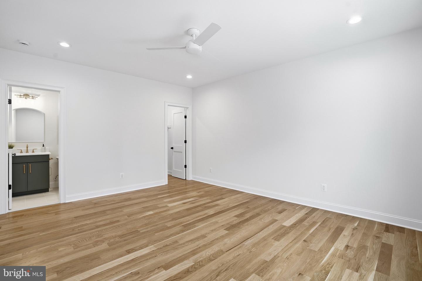 6512 WILLIAMSBURG BLVD, ARLINGTON, Virginia 22213, 6 Bedrooms Bedrooms, ,5 BathroomsBathrooms,Residential,For sale,6512 WILLIAMSBURG BLVD,VAAR2067378 MLS # VAAR2067378