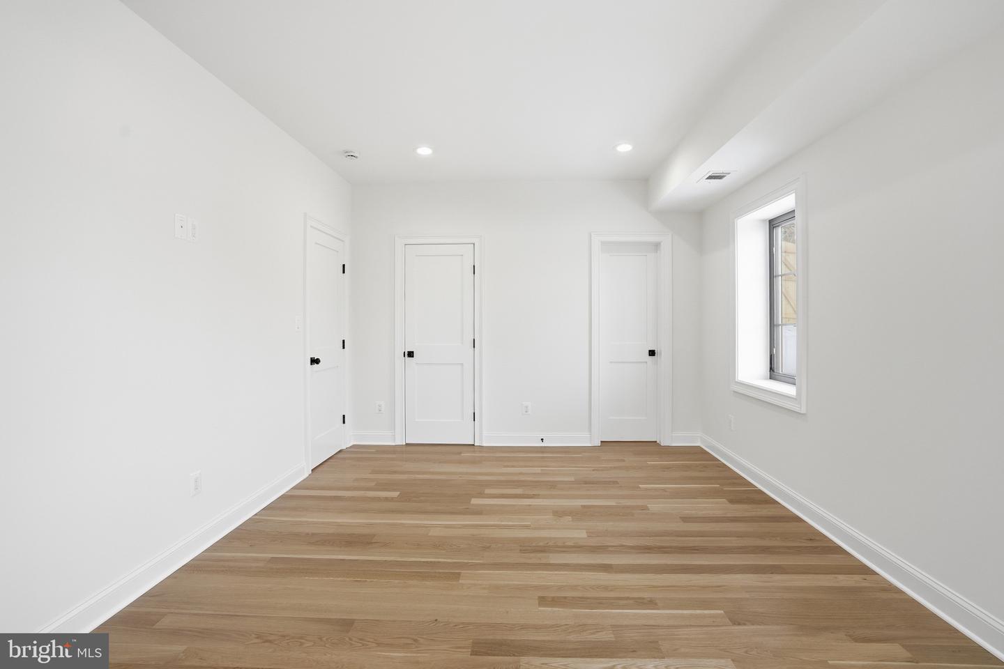 6512 WILLIAMSBURG BLVD, ARLINGTON, Virginia 22213, 6 Bedrooms Bedrooms, ,5 BathroomsBathrooms,Residential,For sale,6512 WILLIAMSBURG BLVD,VAAR2067378 MLS # VAAR2067378