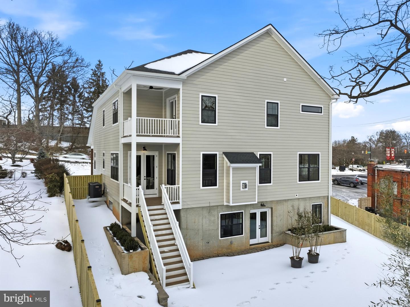 6512 WILLIAMSBURG BLVD, ARLINGTON, Virginia 22213, 6 Bedrooms Bedrooms, ,5 BathroomsBathrooms,Residential,For sale,6512 WILLIAMSBURG BLVD,VAAR2067378 MLS # VAAR2067378