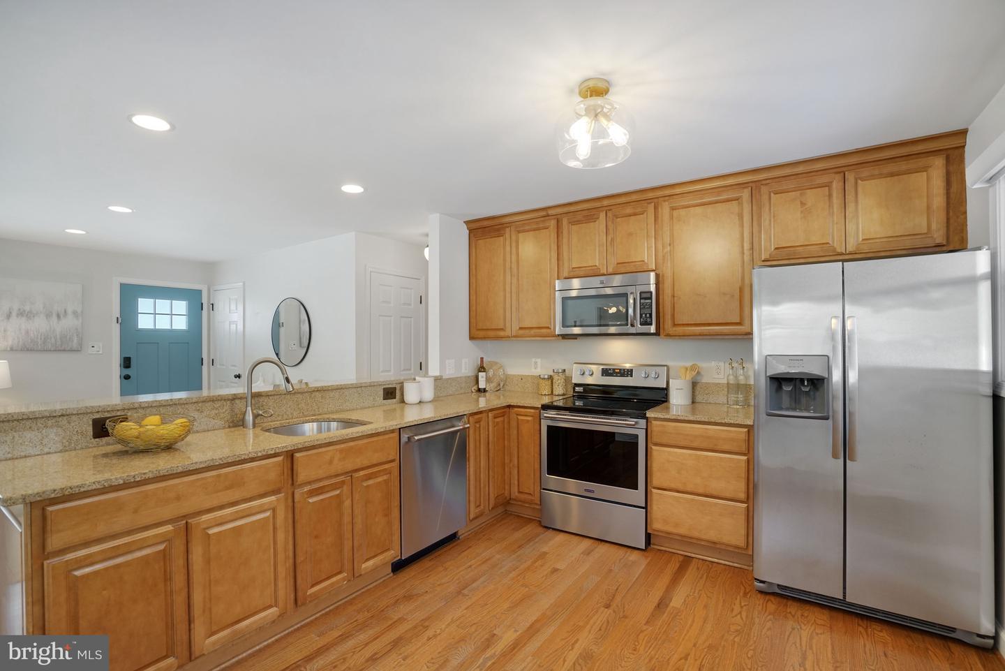 6726 BOSTWICK DR, SPRINGFIELD, Virginia 22151, 4 Bedrooms Bedrooms, ,2 BathroomsBathrooms,Residential,For sale,6726 BOSTWICK DR,VAFX2284776 MLS # VAFX2284776