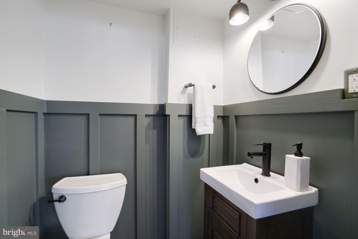 6726 BOSTWICK DR, SPRINGFIELD, Virginia 22151, 4 Bedrooms Bedrooms, ,2 BathroomsBathrooms,Residential,For sale,6726 BOSTWICK DR,VAFX2284776 MLS # VAFX2284776