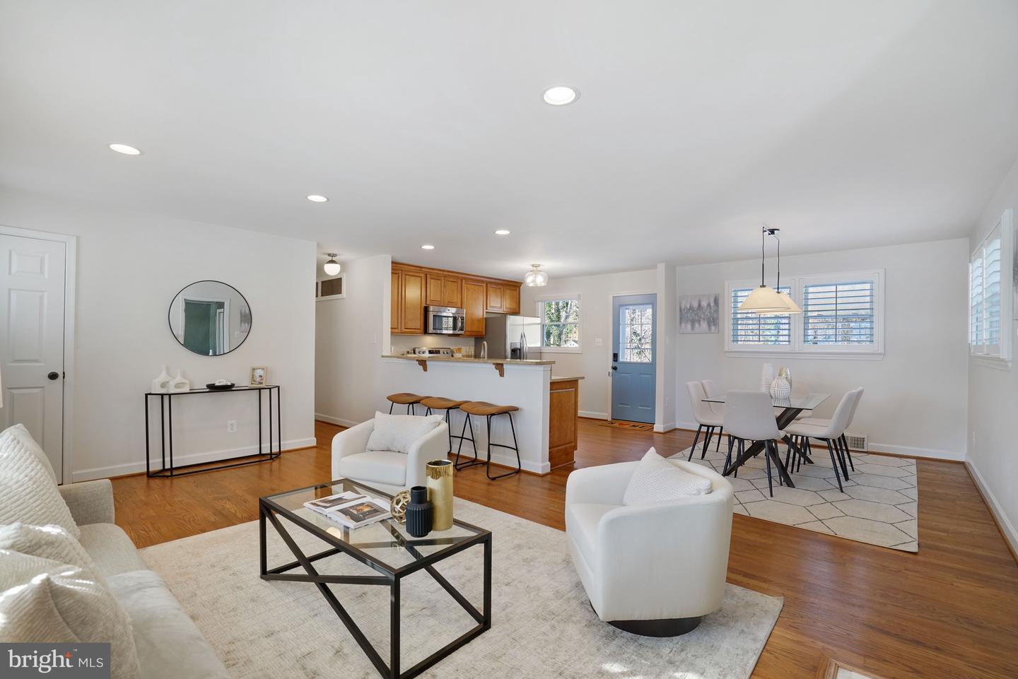 6726 BOSTWICK DR, SPRINGFIELD, Virginia 22151, 4 Bedrooms Bedrooms, ,2 BathroomsBathrooms,Residential,For sale,6726 BOSTWICK DR,VAFX2284776 MLS # VAFX2284776