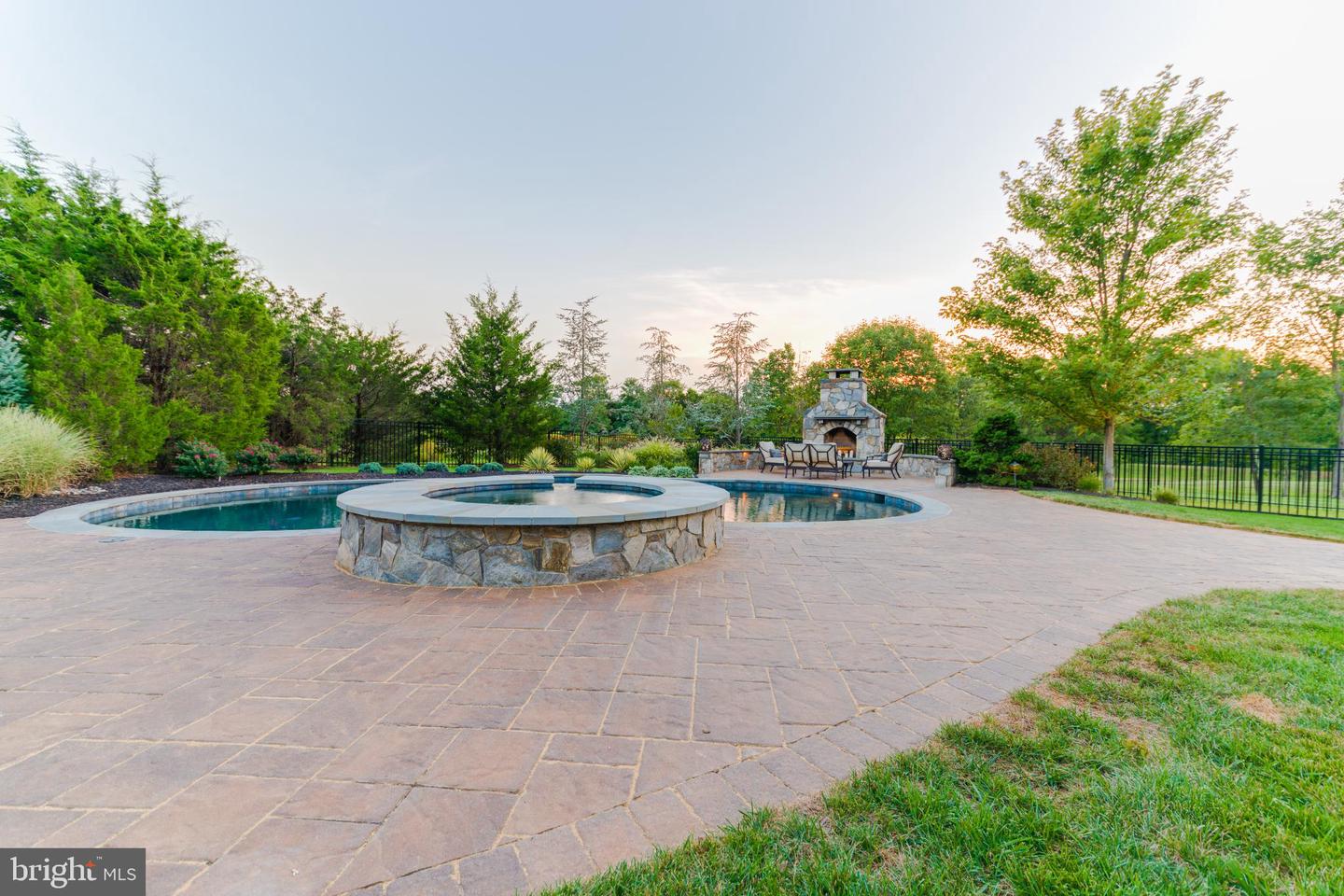 25604 TWELVE CEDARS CT, CHANTILLY, Virginia 20152, 5 Bedrooms Bedrooms, 19 Rooms Rooms,4 BathroomsBathrooms,Residential,For sale,25604 TWELVE CEDARS CT,VALO2113814 MLS # VALO2113814