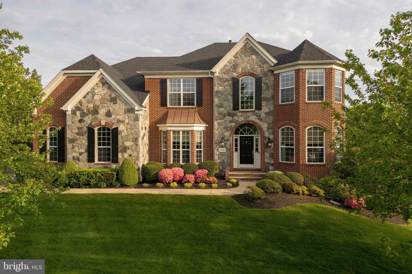 25604 TWELVE CEDARS CT, CHANTILLY, Virginia 20152, 5 Bedrooms Bedrooms, 19 Rooms Rooms,4 BathroomsBathrooms,Residential,For sale,25604 TWELVE CEDARS CT,VALO2113814 MLS # VALO2113814