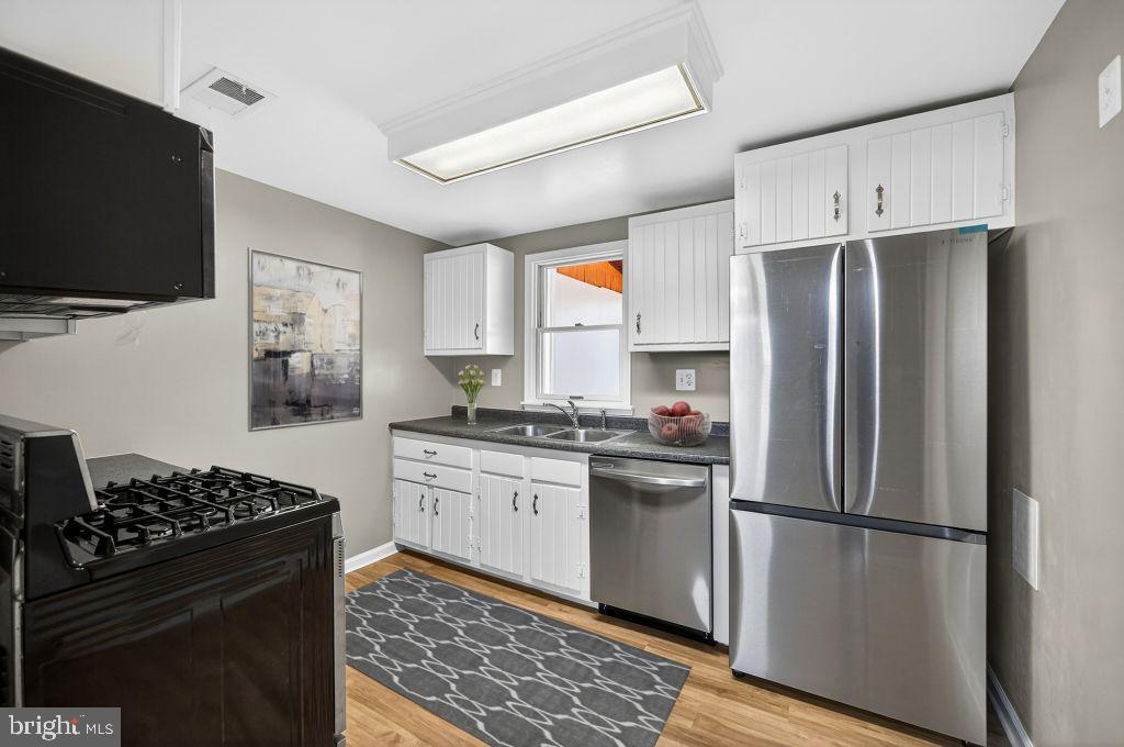 9503 DAMASCUS DR, MANASSAS, Virginia 20109, 4 Bedrooms Bedrooms, ,2 BathroomsBathrooms,Residential,For sale,9503 DAMASCUS DR,VAPW2110434 MLS # VAPW2110434