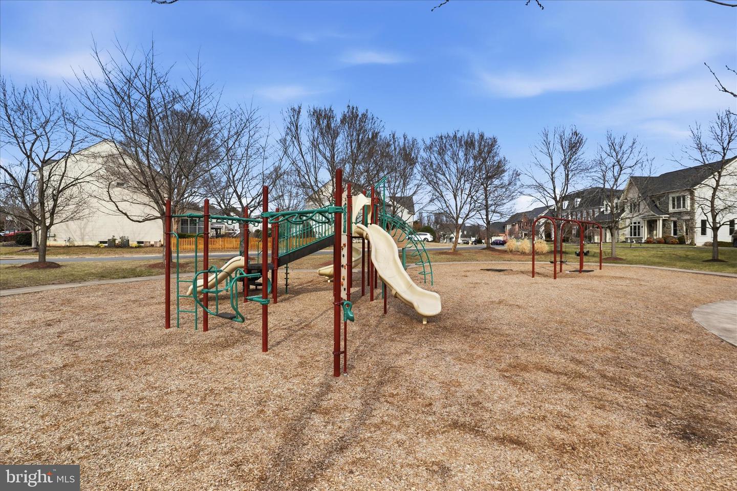 8832 YELLOWTHROAT CT, GAINESVILLE, Virginia 20155, 4 Bedrooms Bedrooms, 8 Rooms Rooms,2 BathroomsBathrooms,Residential,For sale,8832 YELLOWTHROAT CT,VAPW2110684 MLS # VAPW2110684