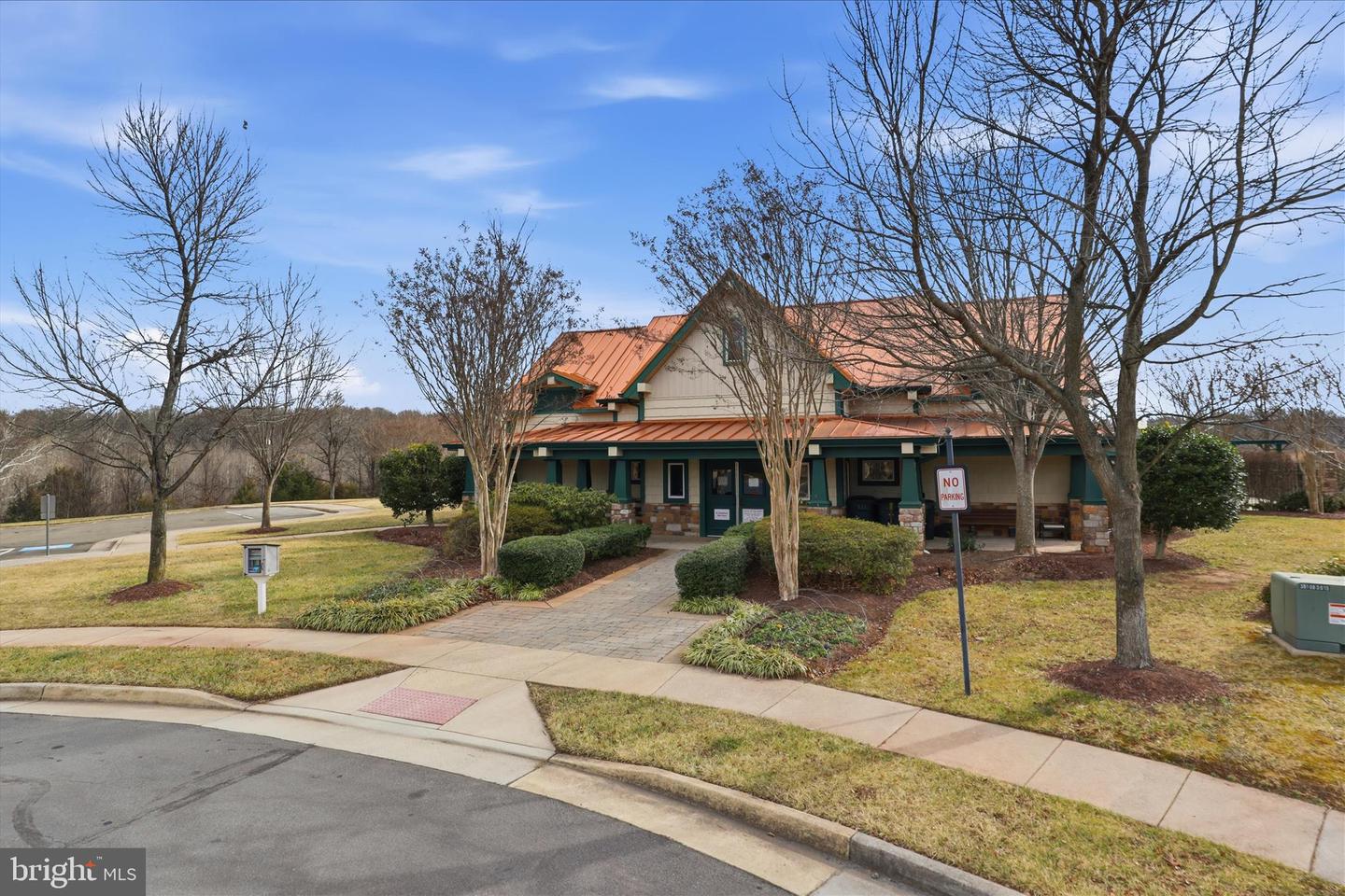 8832 YELLOWTHROAT CT, GAINESVILLE, Virginia 20155, 4 Bedrooms Bedrooms, 8 Rooms Rooms,2 BathroomsBathrooms,Residential,For sale,8832 YELLOWTHROAT CT,VAPW2110684 MLS # VAPW2110684