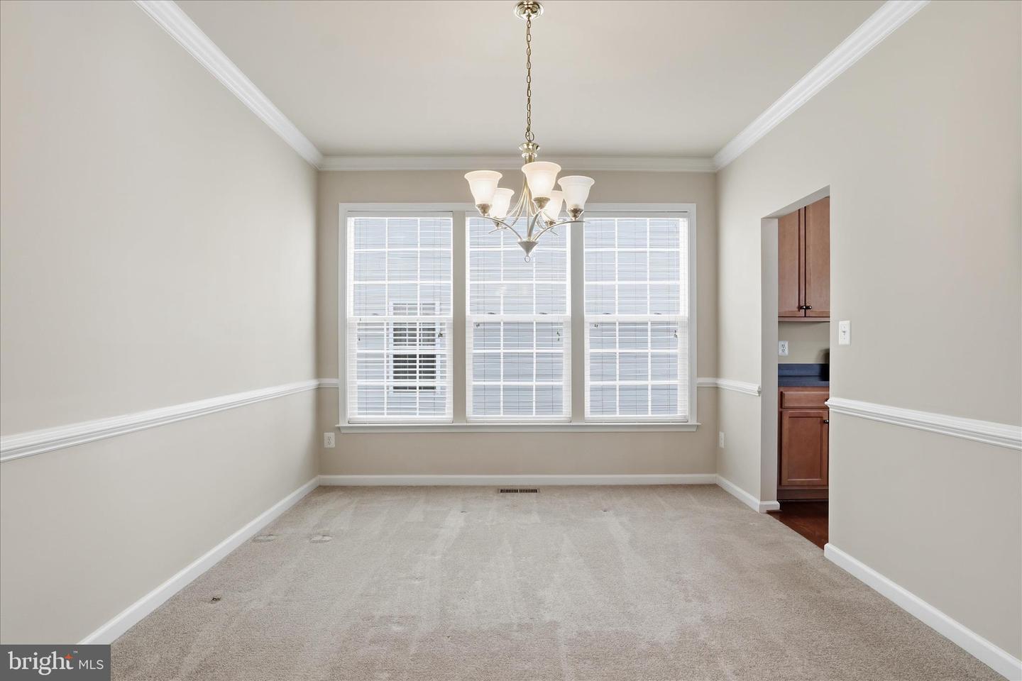 8832 YELLOWTHROAT CT, GAINESVILLE, Virginia 20155, 4 Bedrooms Bedrooms, 8 Rooms Rooms,2 BathroomsBathrooms,Residential,For sale,8832 YELLOWTHROAT CT,VAPW2110684 MLS # VAPW2110684