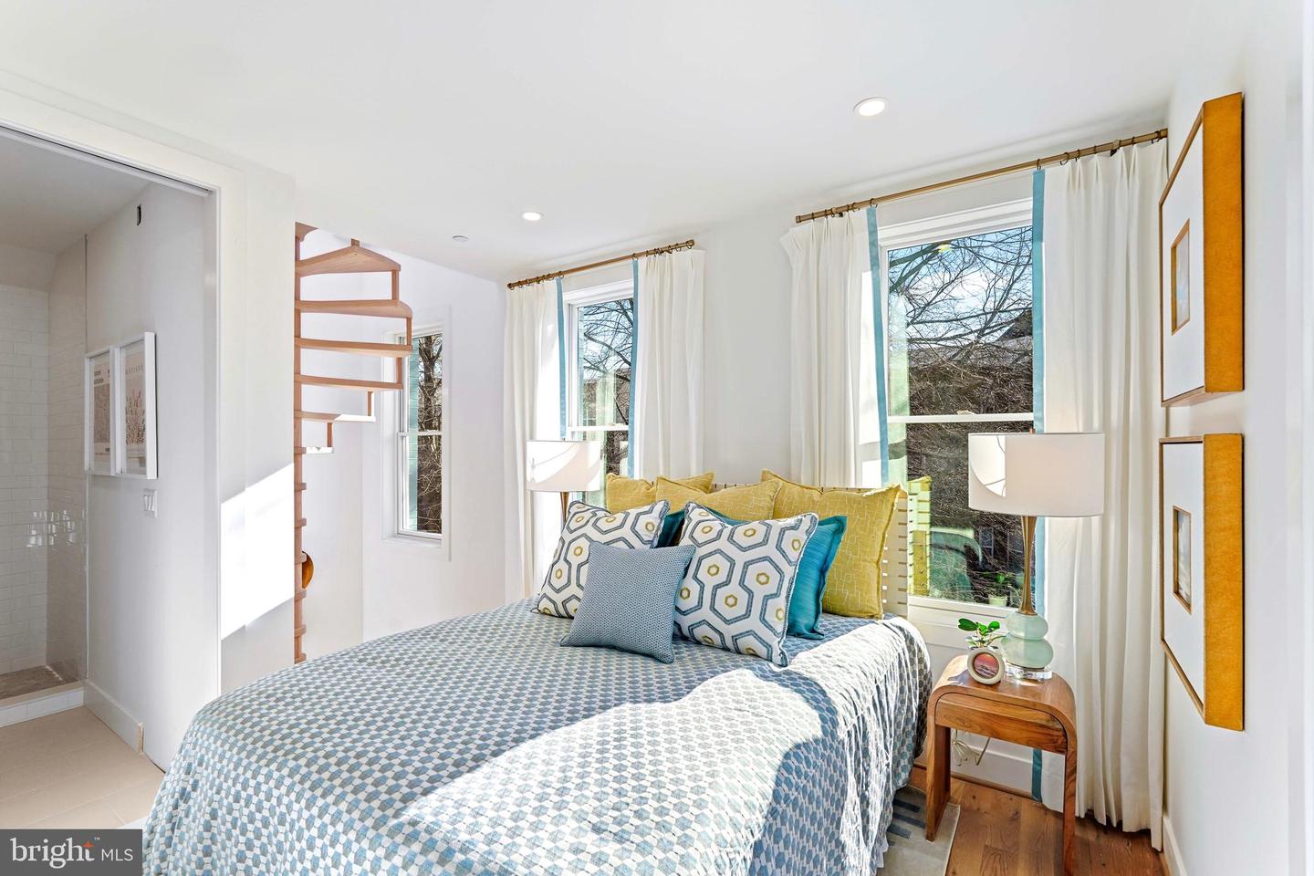 1237 W ST NW #A, WASHINGTON, District Of Columbia 20009, 2 Bedrooms Bedrooms, ,2 BathroomsBathrooms,Residential,For sale,1237 W ST NW #A,DCDC2241954 MLS # DCDC2241954