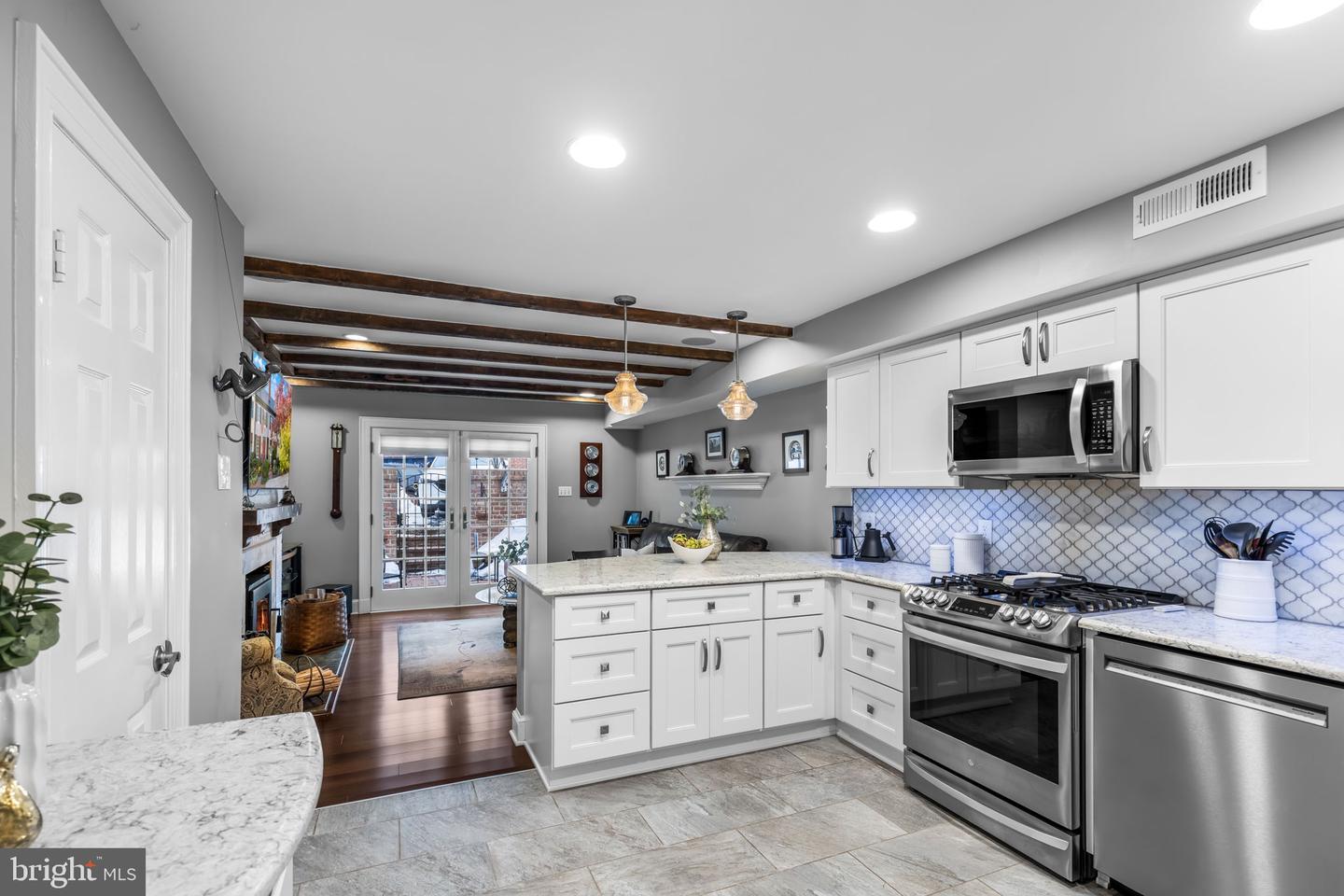 720 GIBBON ST, ALEXANDRIA, Virginia 22314, 3 Bedrooms Bedrooms, ,2 BathroomsBathrooms,Residential,For sale,720 GIBBON ST,VAAX2053340 MLS # VAAX2053340