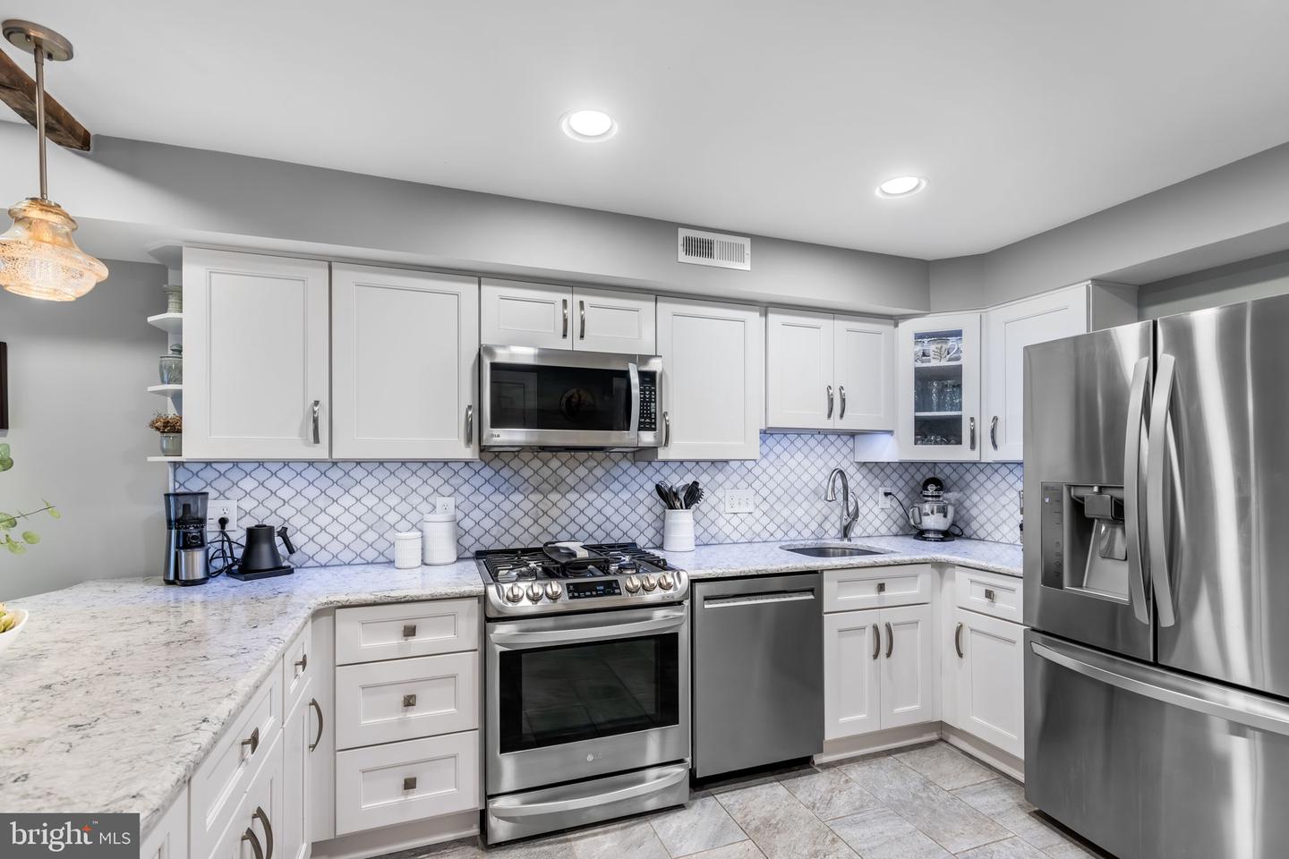 720 GIBBON ST, ALEXANDRIA, Virginia 22314, 3 Bedrooms Bedrooms, ,2 BathroomsBathrooms,Residential,For sale,720 GIBBON ST,VAAX2053340 MLS # VAAX2053340