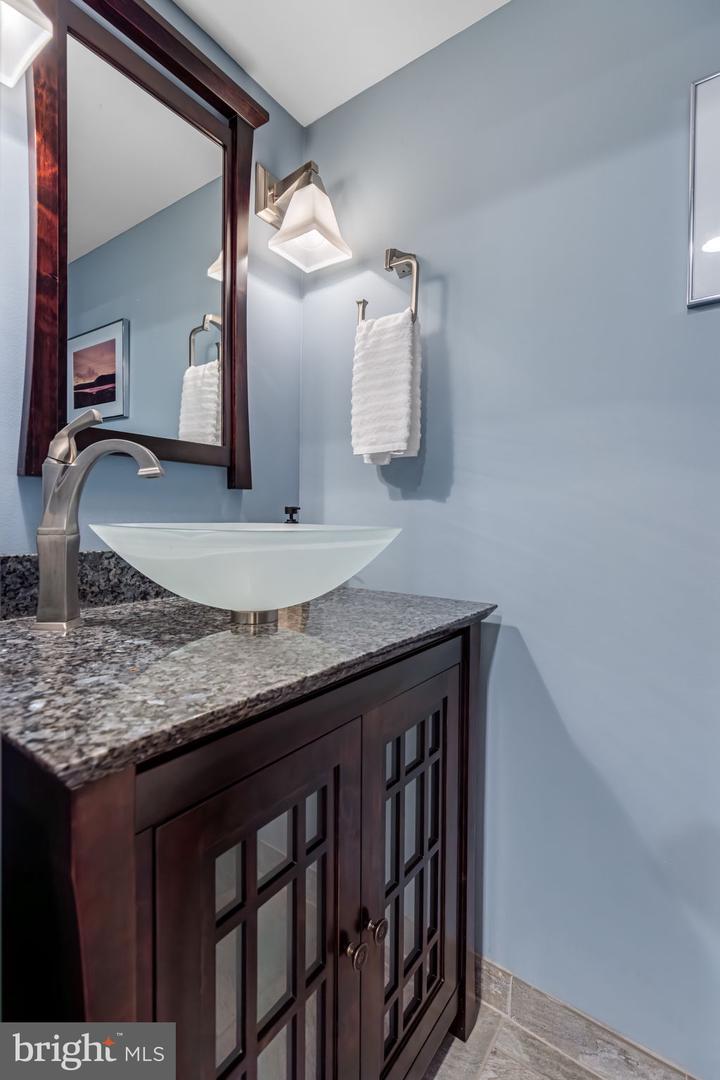 720 GIBBON ST, ALEXANDRIA, Virginia 22314, 3 Bedrooms Bedrooms, ,2 BathroomsBathrooms,Residential,For sale,720 GIBBON ST,VAAX2053340 MLS # VAAX2053340