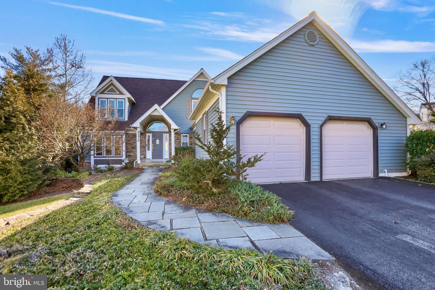 5272 ELLICOTT DR, CENTREVILLE, Virginia 20120, 3 Bedrooms Bedrooms, ,2 BathroomsBathrooms,Residential,For sale,5272 ELLICOTT DR,VAFX2286690 MLS # VAFX2286690