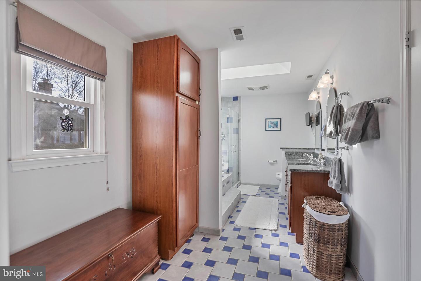 5272 ELLICOTT DR, CENTREVILLE, Virginia 20120, 3 Bedrooms Bedrooms, ,2 BathroomsBathrooms,Residential,For sale,5272 ELLICOTT DR,VAFX2286690 MLS # VAFX2286690