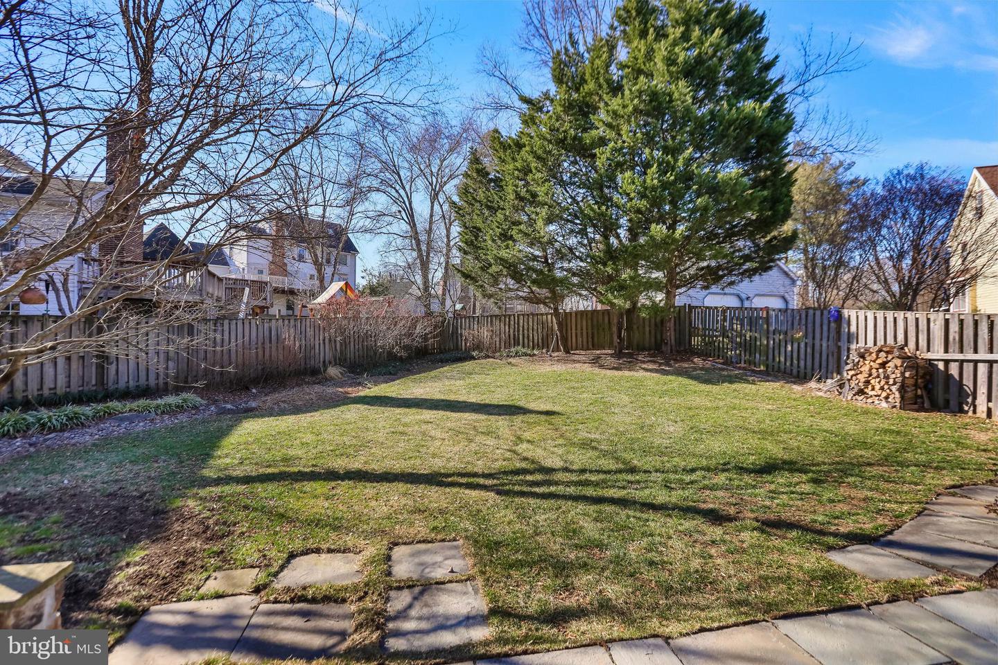 5272 ELLICOTT DR, CENTREVILLE, Virginia 20120, 3 Bedrooms Bedrooms, ,2 BathroomsBathrooms,Residential,For sale,5272 ELLICOTT DR,VAFX2286690 MLS # VAFX2286690