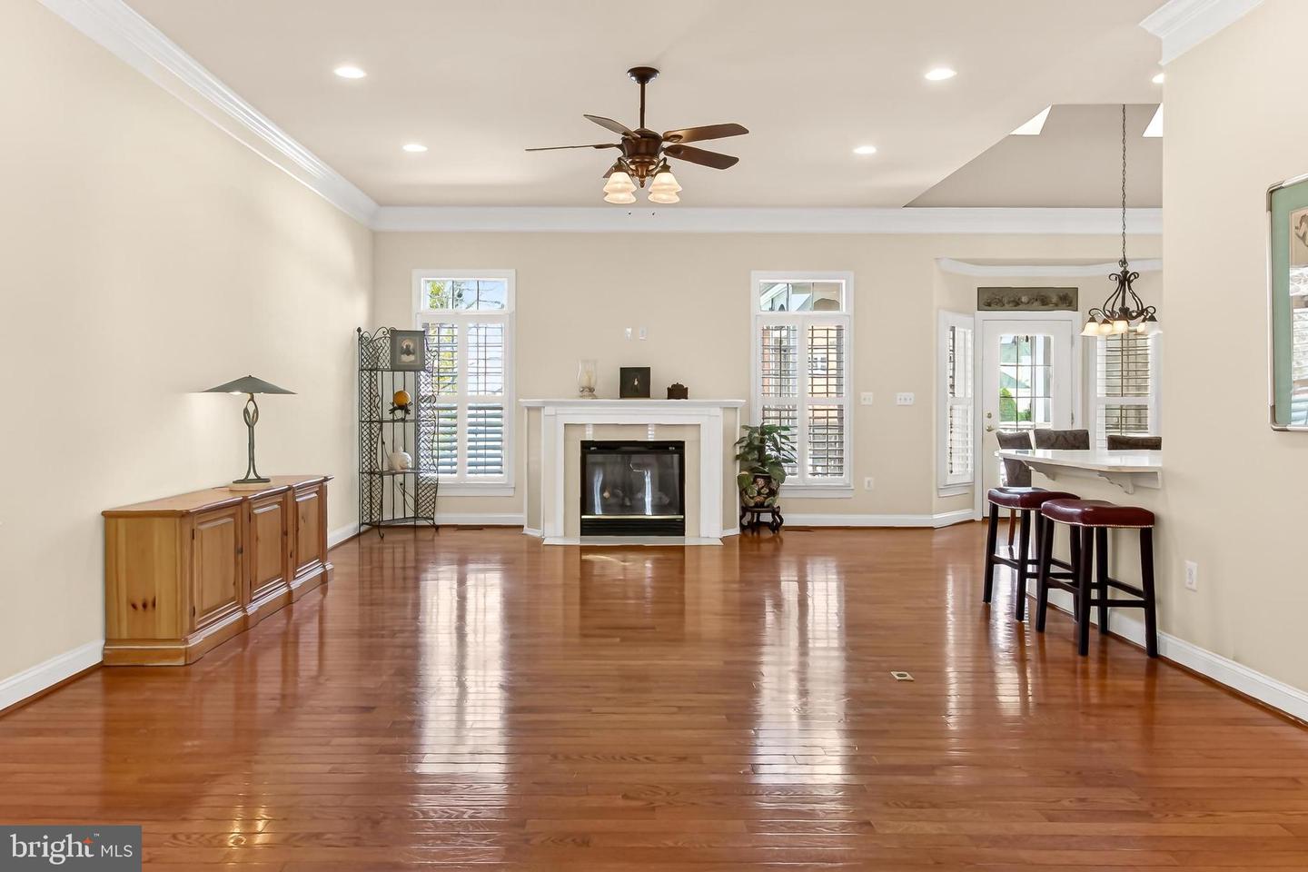 8471 LINK HILLS LOOP, GAINESVILLE, Virginia 20155, 5 Bedrooms Bedrooms, ,4 BathroomsBathrooms,Residential,For sale,8471 LINK HILLS LOOP,VAPW2110912 MLS # VAPW2110912