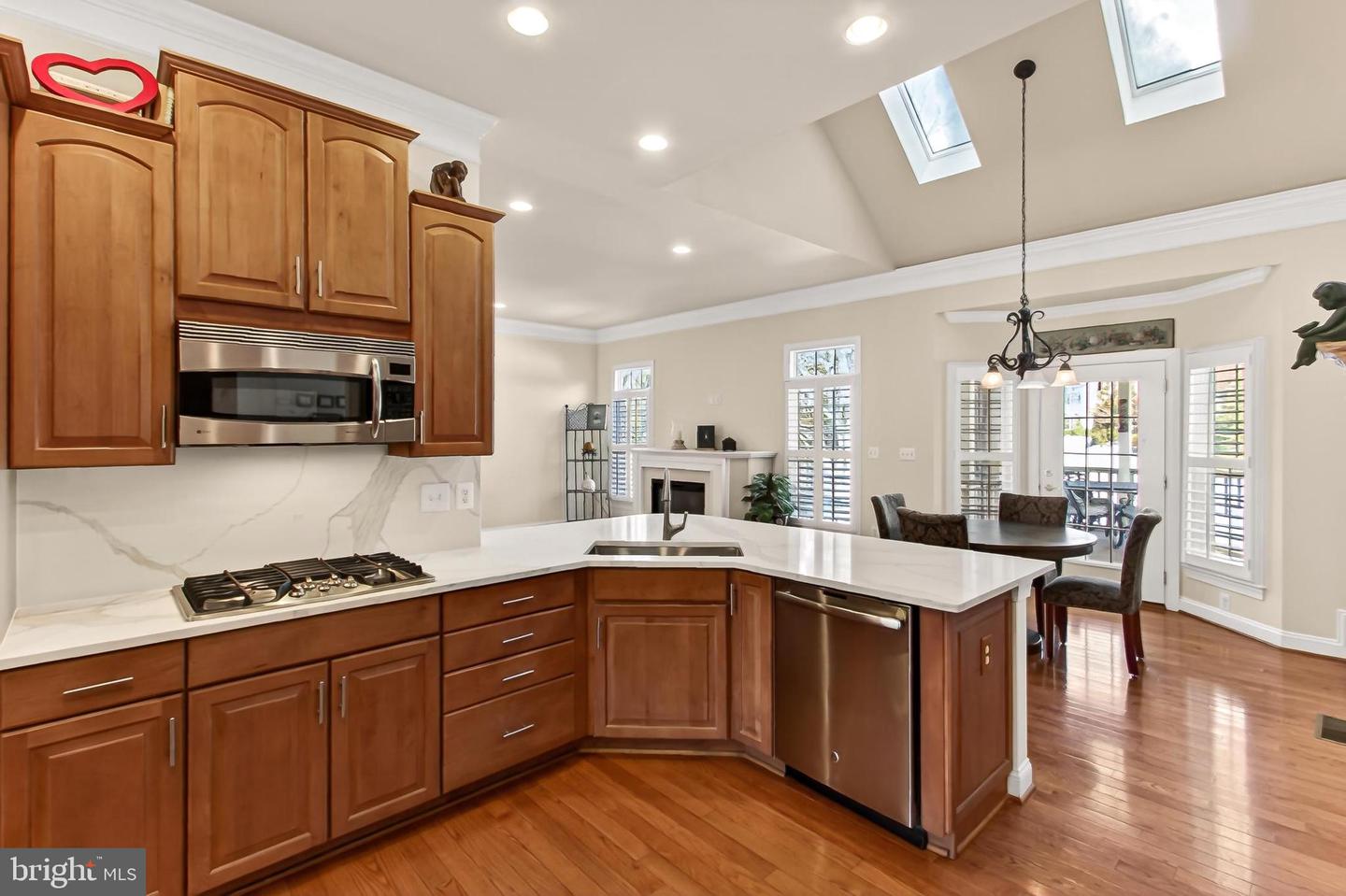 8471 LINK HILLS LOOP, GAINESVILLE, Virginia 20155, 5 Bedrooms Bedrooms, ,4 BathroomsBathrooms,Residential,For sale,8471 LINK HILLS LOOP,VAPW2110912 MLS # VAPW2110912