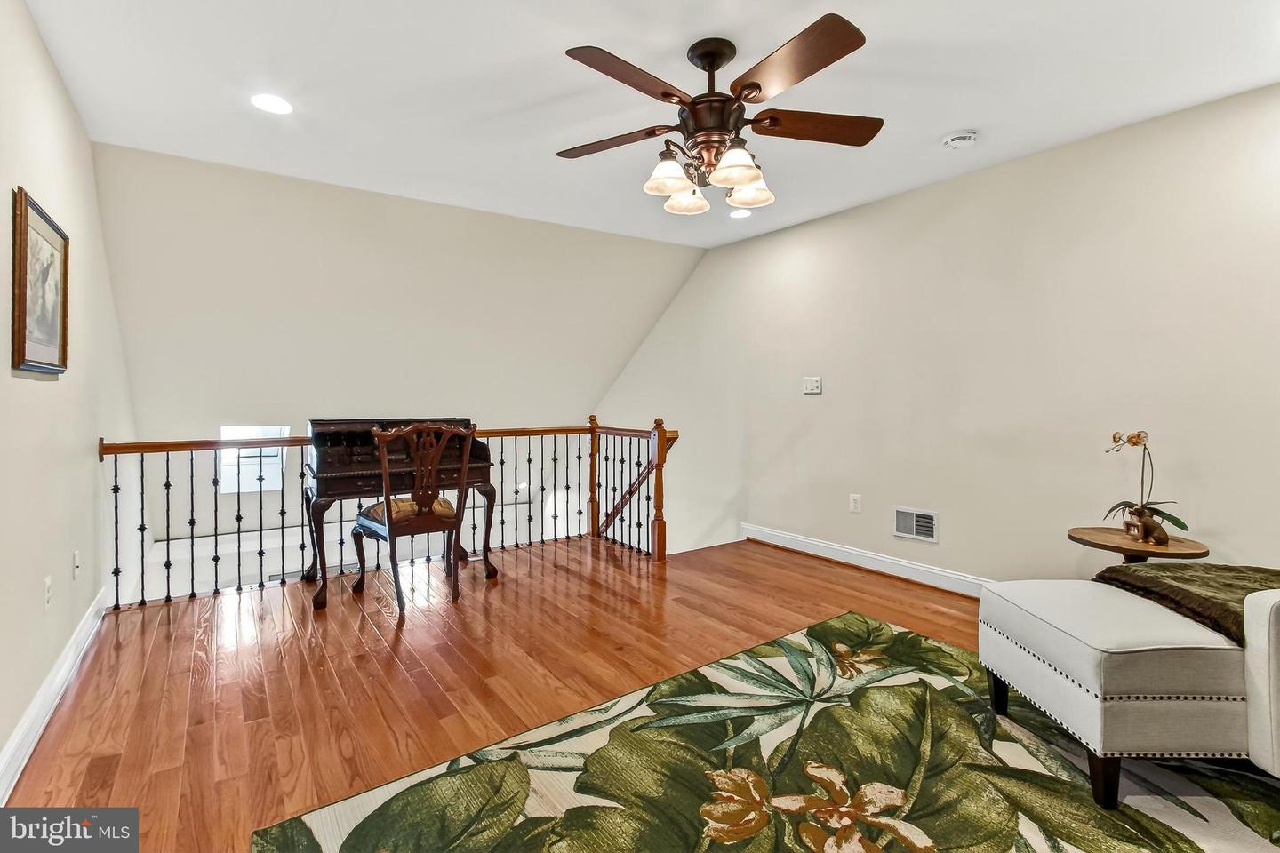 8471 LINK HILLS LOOP, GAINESVILLE, Virginia 20155, 5 Bedrooms Bedrooms, ,4 BathroomsBathrooms,Residential,For sale,8471 LINK HILLS LOOP,VAPW2110912 MLS # VAPW2110912