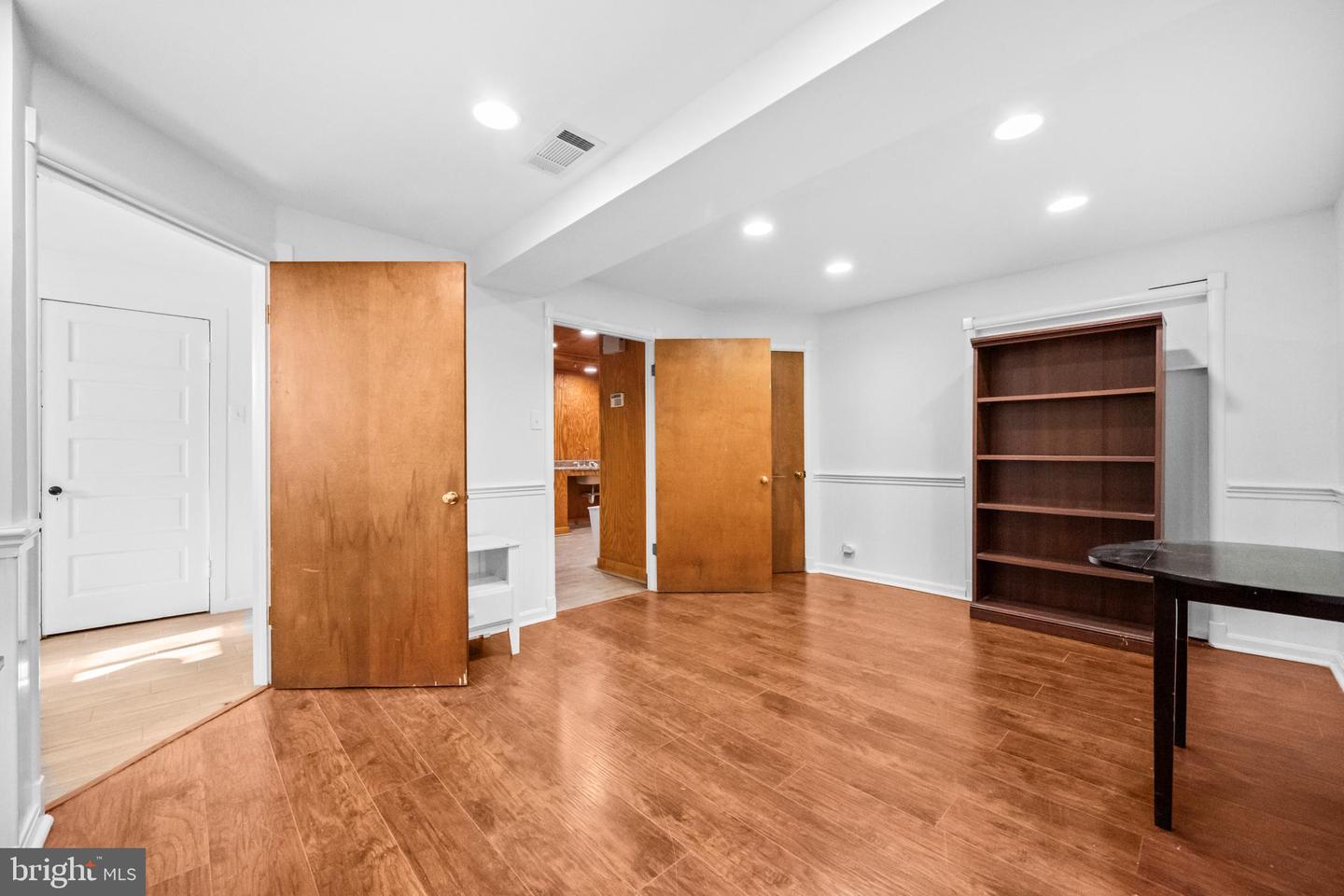 6058 OLD TELEGRAPH RD, ALEXANDRIA, Virginia 22310, 3 Bedrooms Bedrooms, ,3 BathroomsBathrooms,Residential,For sale,6058 OLD TELEGRAPH RD,VAFX2287124 MLS # VAFX2287124