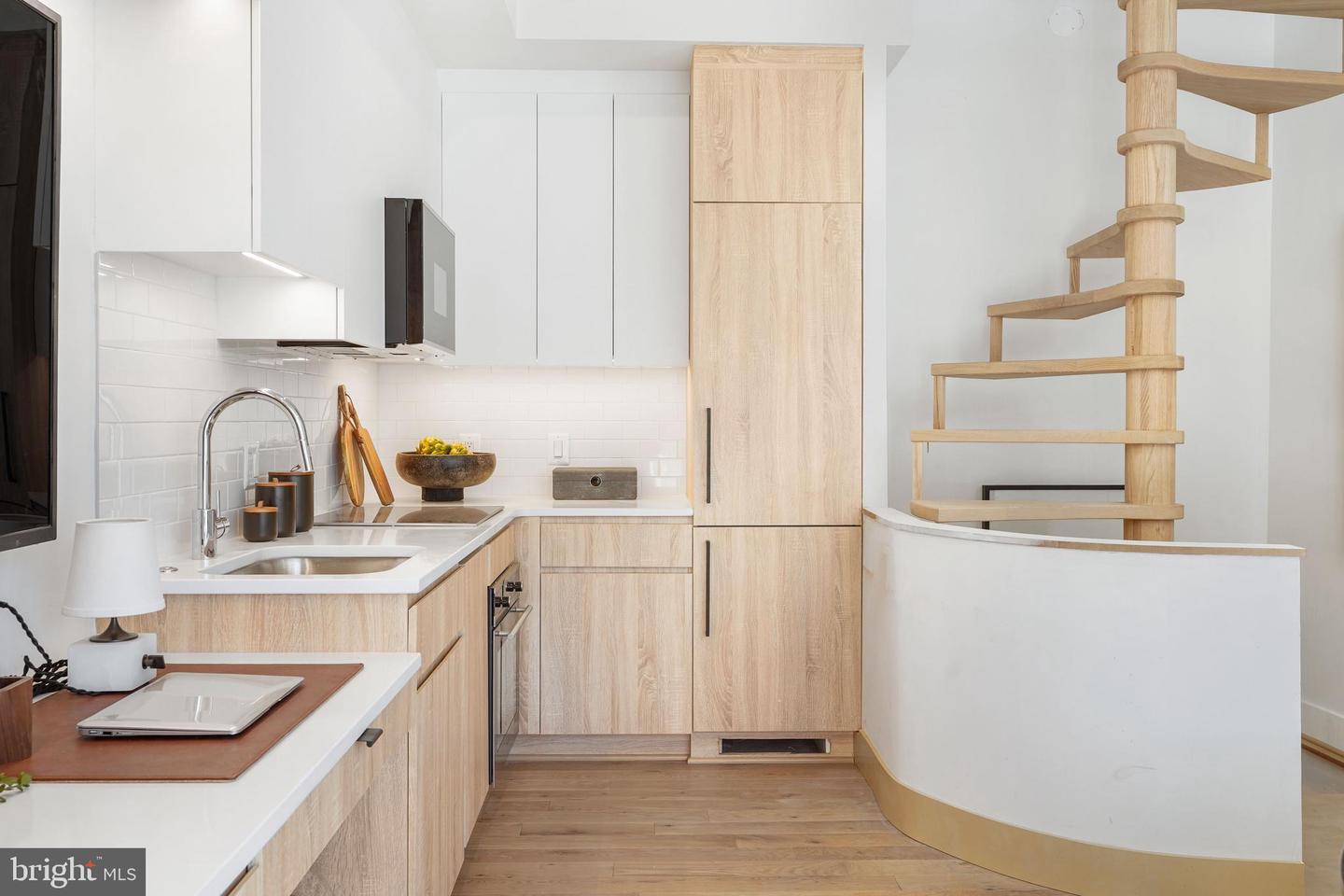 1237 W ST NW #B, WASHINGTON, District Of Columbia 20009, 2 Bedrooms Bedrooms, ,2 BathroomsBathrooms,Residential,For sale,1237 W ST NW #B,DCDC2242986 MLS # DCDC2242986