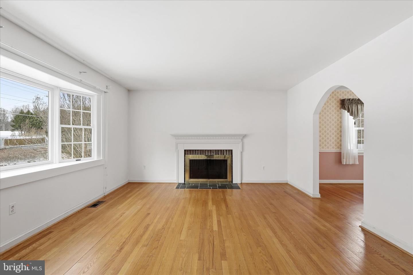 12466 HENDERSON RD, CLIFTON, Virginia 20124, 4 Bedrooms Bedrooms, ,3 BathroomsBathrooms,Residential,For sale,12466 HENDERSON RD,VAFX2287524 MLS # VAFX2287524