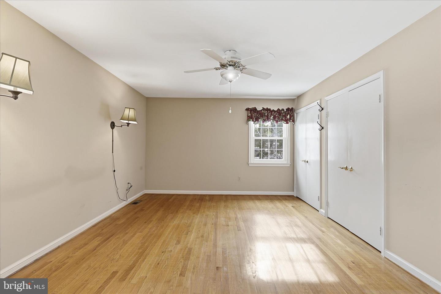 12466 HENDERSON RD, CLIFTON, Virginia 20124, 4 Bedrooms Bedrooms, ,3 BathroomsBathrooms,Residential,For sale,12466 HENDERSON RD,VAFX2287524 MLS # VAFX2287524