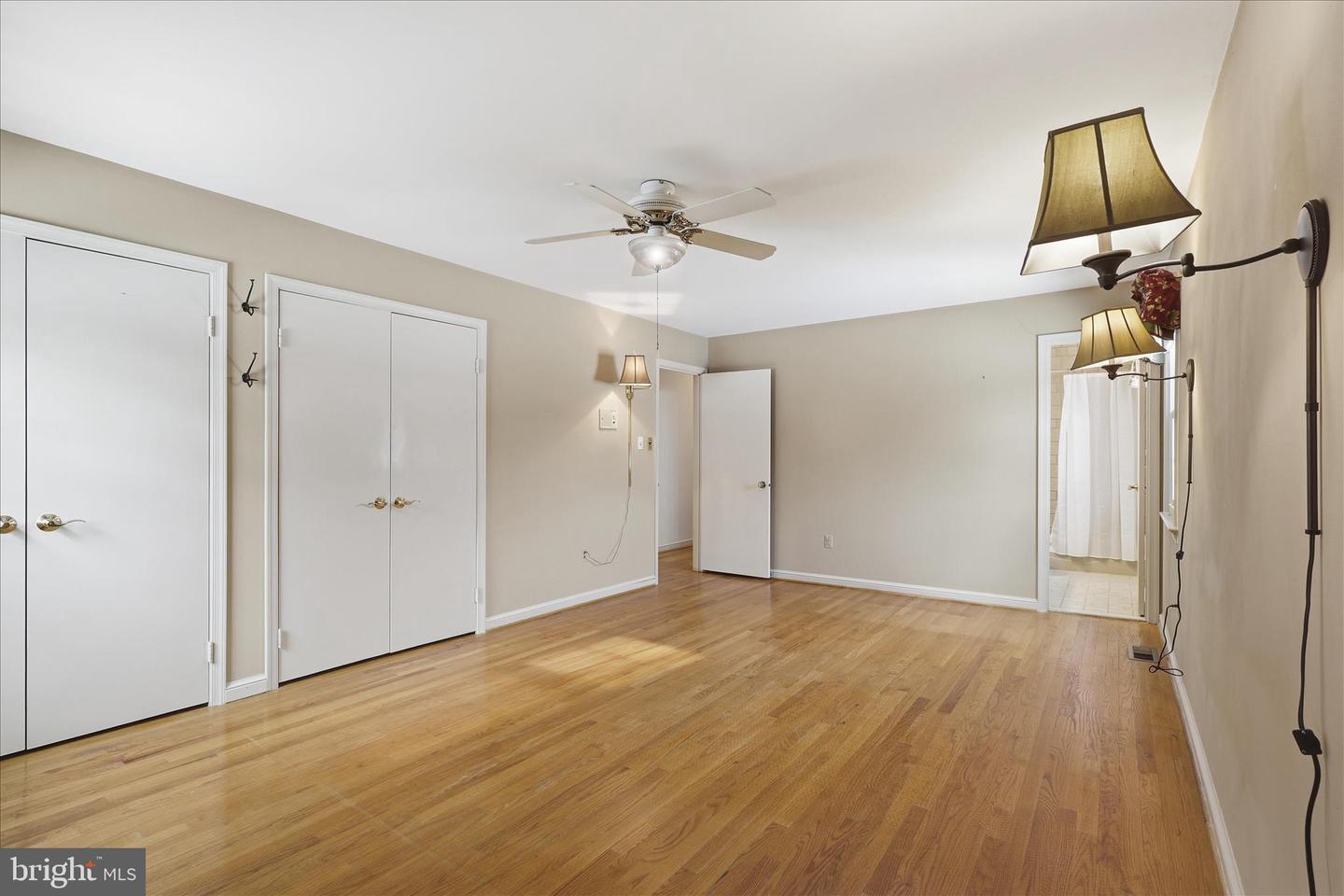 12466 HENDERSON RD, CLIFTON, Virginia 20124, 4 Bedrooms Bedrooms, ,3 BathroomsBathrooms,Residential,For sale,12466 HENDERSON RD,VAFX2287524 MLS # VAFX2287524