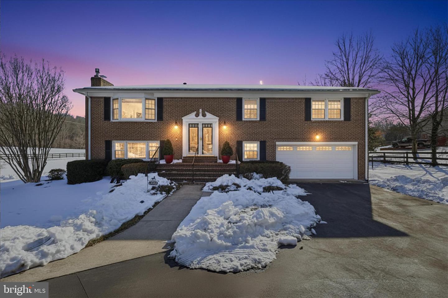 12466 HENDERSON RD, CLIFTON, Virginia 20124, 4 Bedrooms Bedrooms, ,3 BathroomsBathrooms,Residential,For sale,12466 HENDERSON RD,VAFX2287524 MLS # VAFX2287524