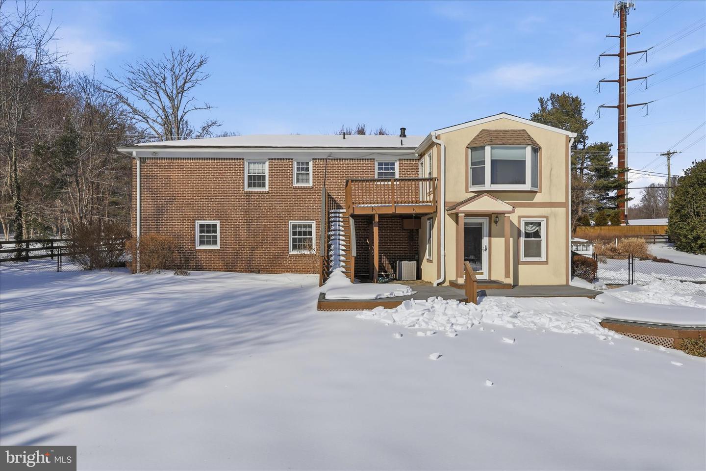 12466 HENDERSON RD, CLIFTON, Virginia 20124, 4 Bedrooms Bedrooms, ,3 BathroomsBathrooms,Residential,For sale,12466 HENDERSON RD,VAFX2287524 MLS # VAFX2287524