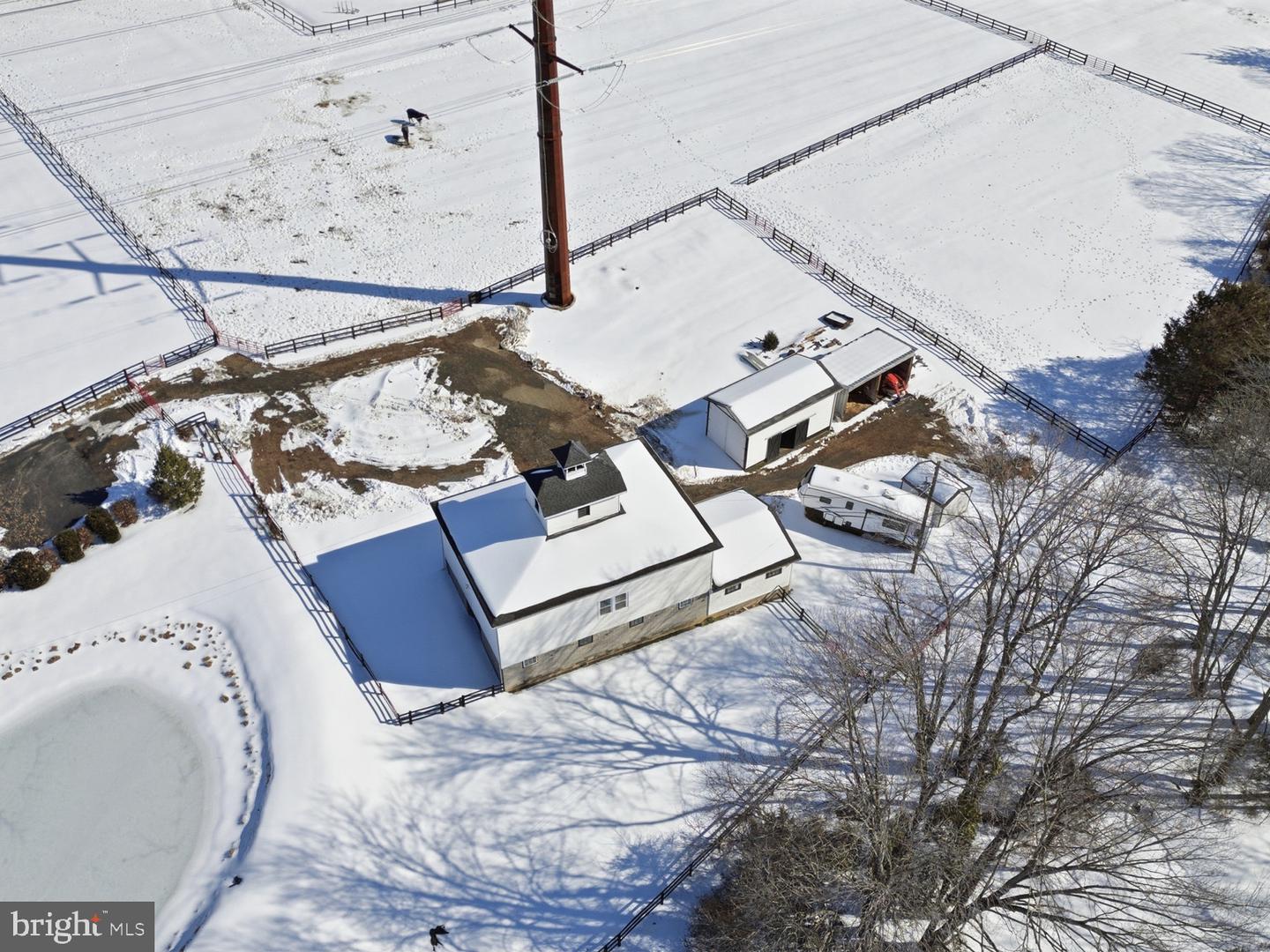 12466 HENDERSON RD, CLIFTON, Virginia 20124, 4 Bedrooms Bedrooms, ,3 BathroomsBathrooms,Residential,For sale,12466 HENDERSON RD,VAFX2287524 MLS # VAFX2287524