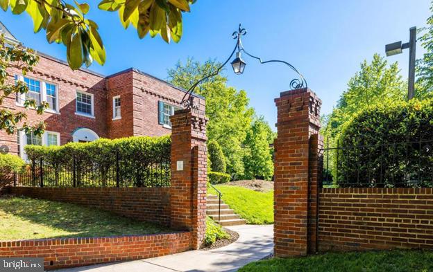 1742 N RHODES ST #5-304, ARLINGTON, Virginia 22201, 1 Bedroom Bedrooms, ,1 BathroomBathrooms,Residential,For sale,1742 N RHODES ST #5-304,VAAR2068170 MLS # VAAR2068170