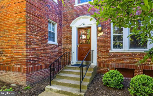 1742 N RHODES ST #5-304, ARLINGTON, Virginia 22201, 1 Bedroom Bedrooms, ,1 BathroomBathrooms,Residential,For sale,1742 N RHODES ST #5-304,VAAR2068170 MLS # VAAR2068170