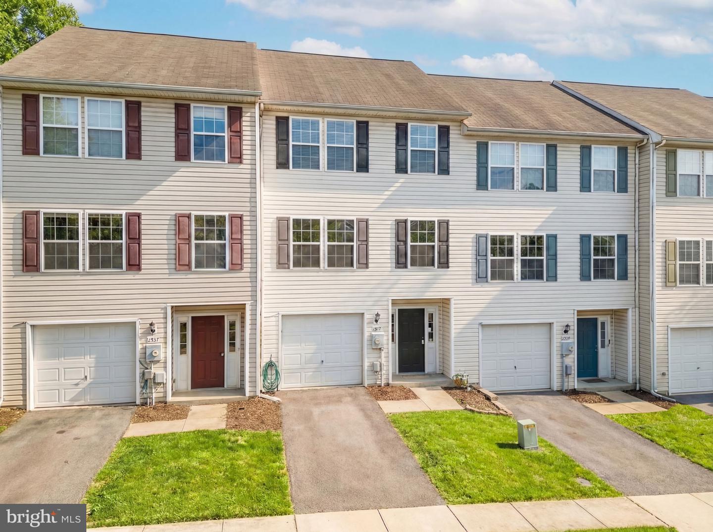 5255 MULBERRY TER, STEPHENS CITY, Virginia 22655, 3 Bedrooms Bedrooms, ,2 BathroomsBathrooms,Residential,For sale,5255 MULBERRY TER,VAFV2039254 MLS # VAFV2039254