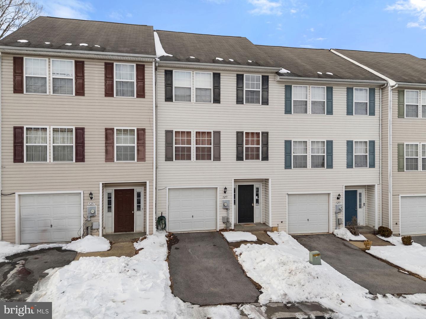 5255 MULBERRY TER, STEPHENS CITY, Virginia 22655, 3 Bedrooms Bedrooms, ,2 BathroomsBathrooms,Residential,For sale,5255 MULBERRY TER,VAFV2039254 MLS # VAFV2039254