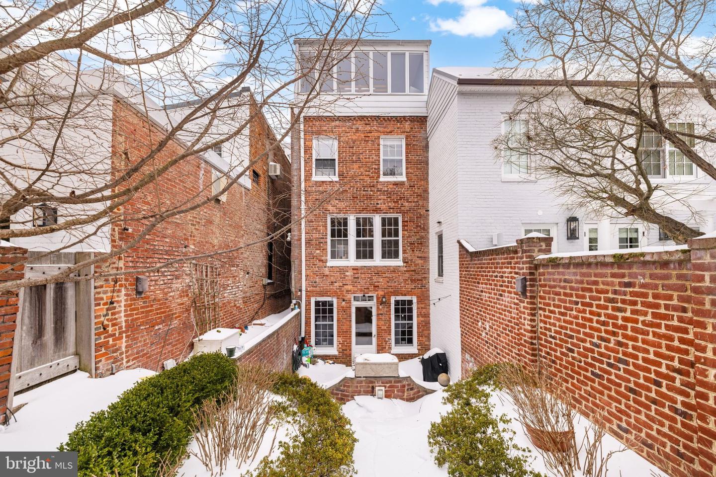 3127 O ST NW, WASHINGTON, District Of Columbia 20007, 4 Bedrooms Bedrooms, ,3 BathroomsBathrooms,Residential,For sale,3127 O ST NW,DCDC2243788 MLS # DCDC2243788