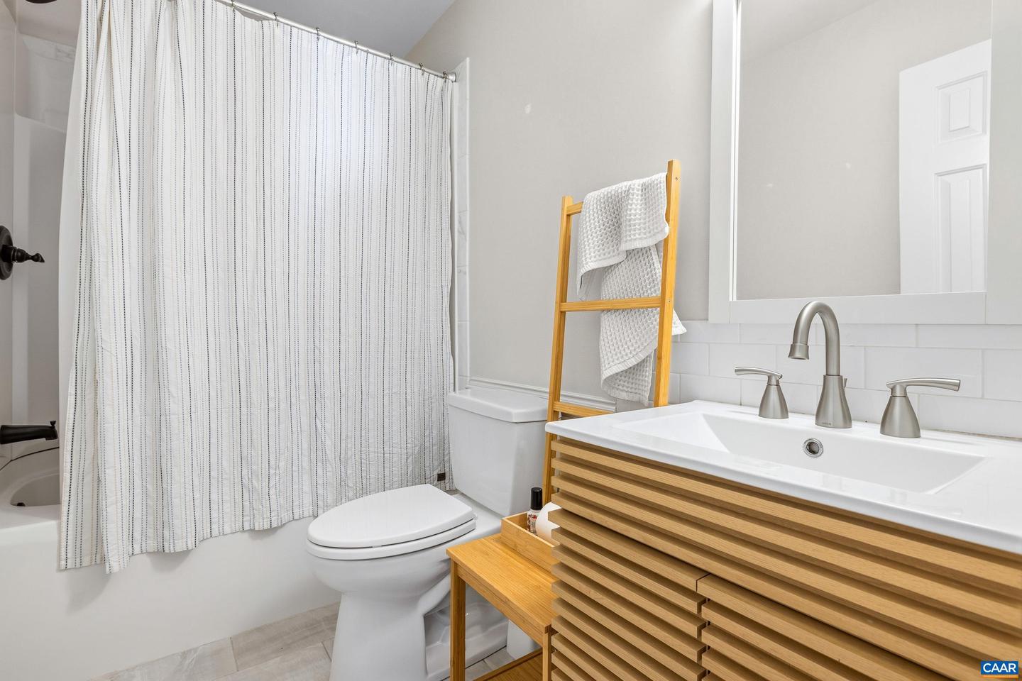 1284 TILMAN RD, CHARLOTTESVILLE, Virginia 22901, 4 Bedrooms Bedrooms, ,3 BathroomsBathrooms,Residential,For sale,1284 TILMAN RD,672896 MLS # 672896