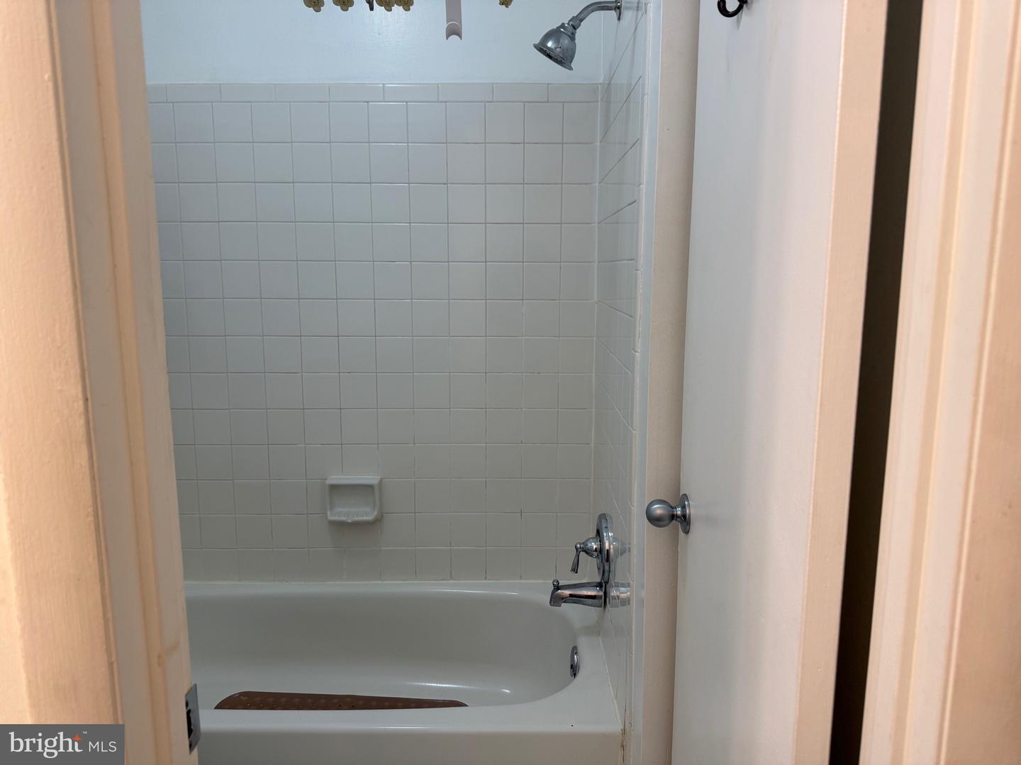 14314 LINDENDALE RD, WOODBRIDGE, Virginia 22193, 5 Bedrooms Bedrooms, ,2 BathroomsBathrooms,Residential,For sale,14314 LINDENDALE RD,VAPW2111564 MLS # VAPW2111564