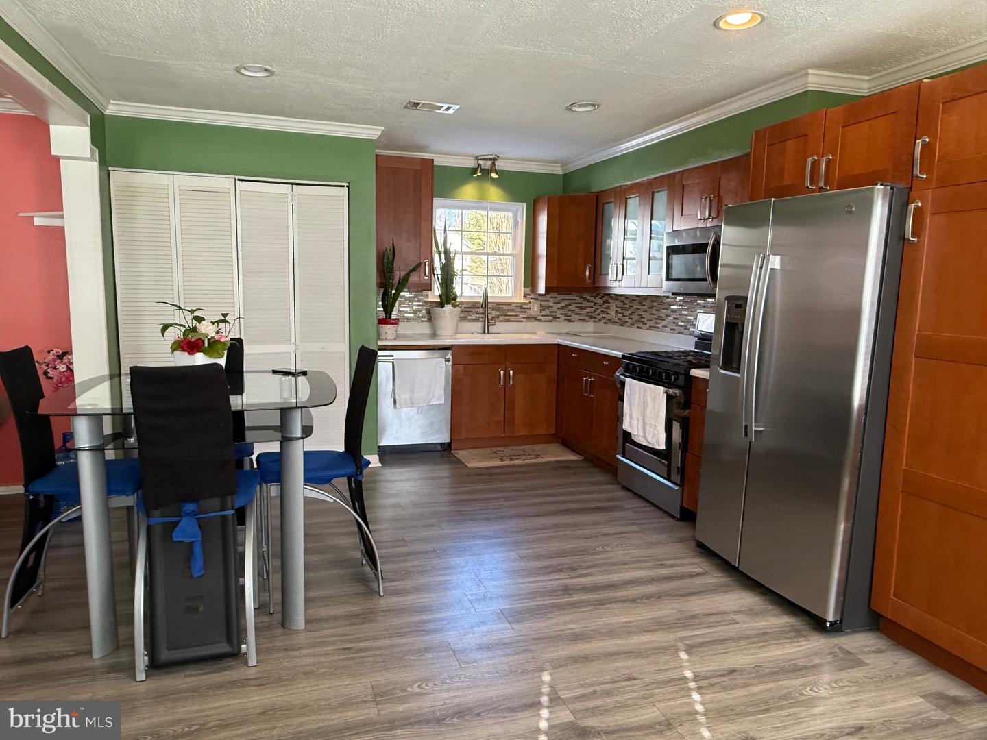 14314 LINDENDALE RD, WOODBRIDGE, Virginia 22193, 5 Bedrooms Bedrooms, ,2 BathroomsBathrooms,Residential,For sale,14314 LINDENDALE RD,VAPW2111564 MLS # VAPW2111564