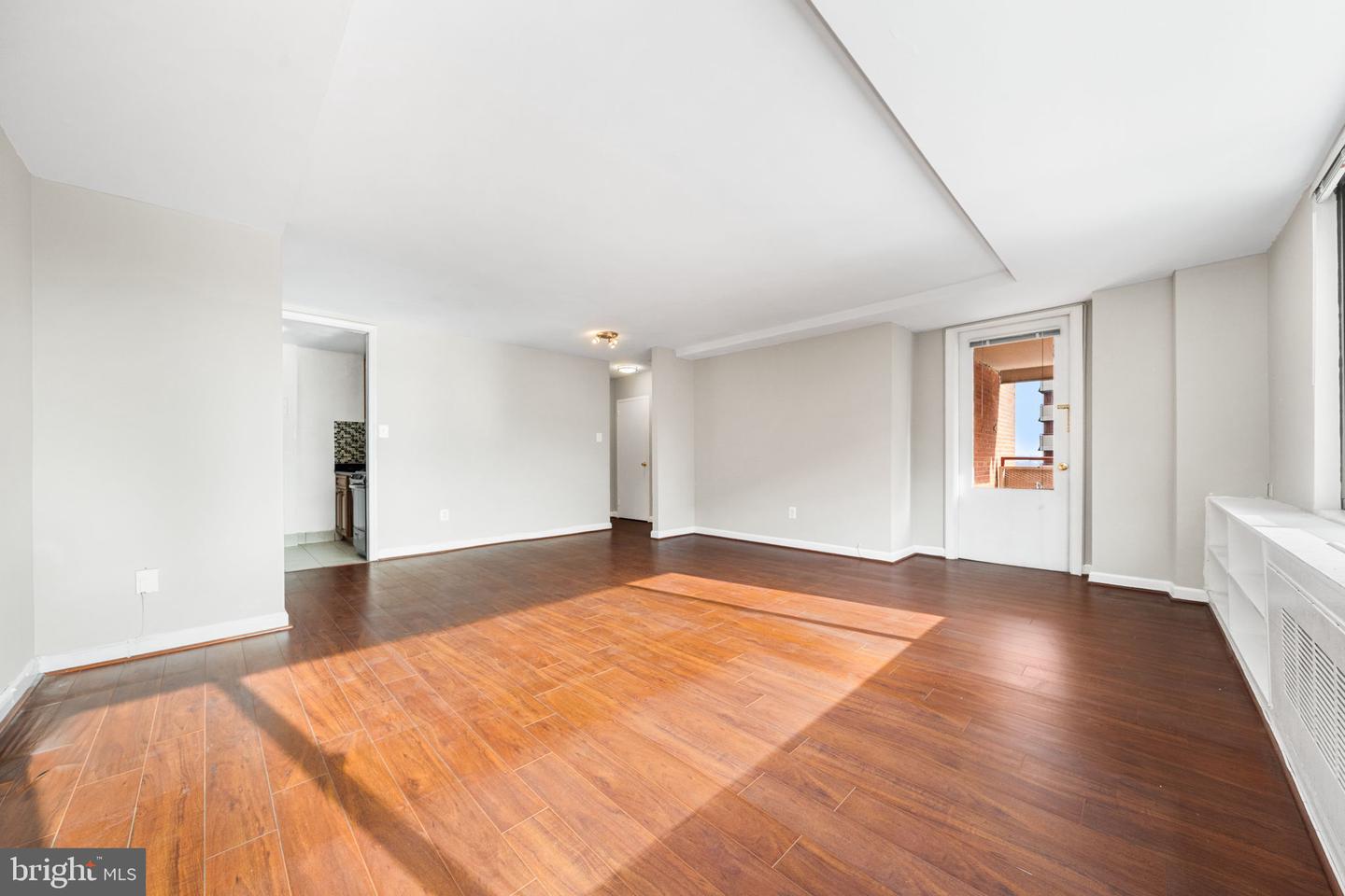 1021 ARLINGTON BLVD #842, ARLINGTON, Virginia 22209, 1 Bedroom Bedrooms, ,1 BathroomBathrooms,Residential,For sale,1021 ARLINGTON BLVD #842,VAAR2068254 MLS # VAAR2068254