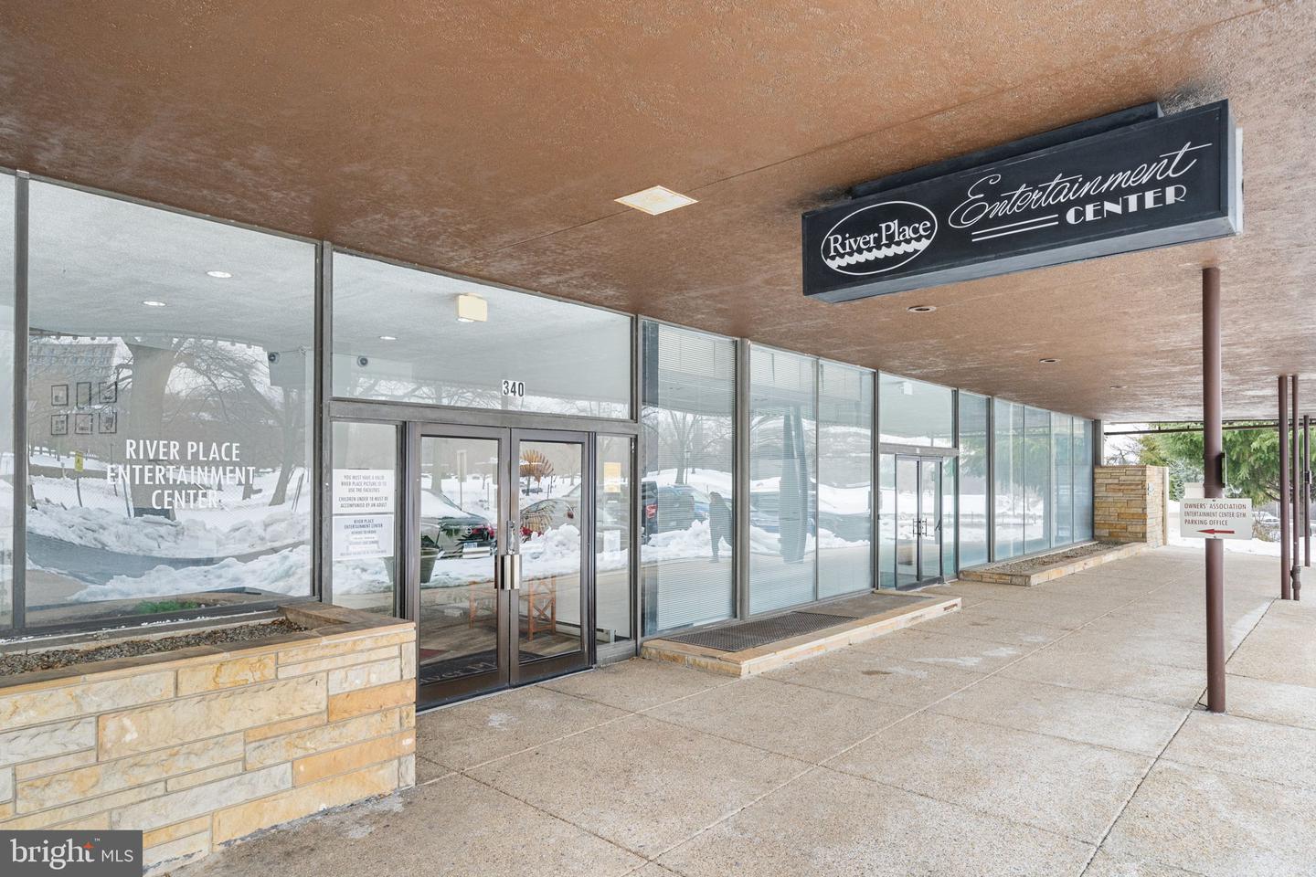 1021 ARLINGTON BLVD #842, ARLINGTON, Virginia 22209, 1 Bedroom Bedrooms, ,1 BathroomBathrooms,Residential,For sale,1021 ARLINGTON BLVD #842,VAAR2068254 MLS # VAAR2068254