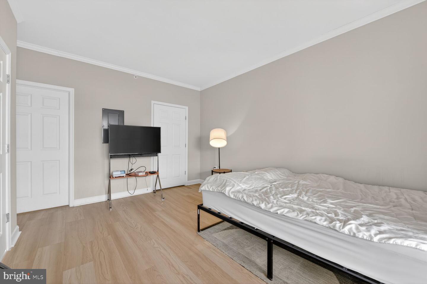 22725 THIMBLEBERRY SQ #304, BRAMBLETON, Virginia 20148, 1 Bedroom Bedrooms, ,1 BathroomBathrooms,Residential,For sale,22725 THIMBLEBERRY SQ #304,VALO2114872 MLS # VALO2114872