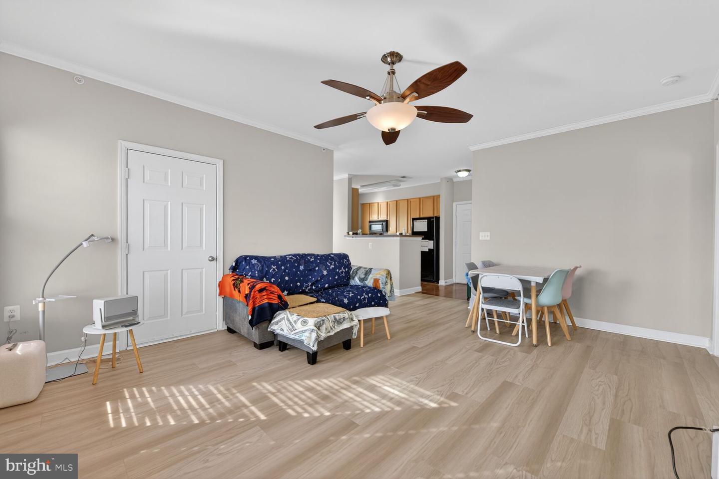 22725 THIMBLEBERRY SQ #304, BRAMBLETON, Virginia 20148, 1 Bedroom Bedrooms, ,1 BathroomBathrooms,Residential,For sale,22725 THIMBLEBERRY SQ #304,VALO2114872 MLS # VALO2114872