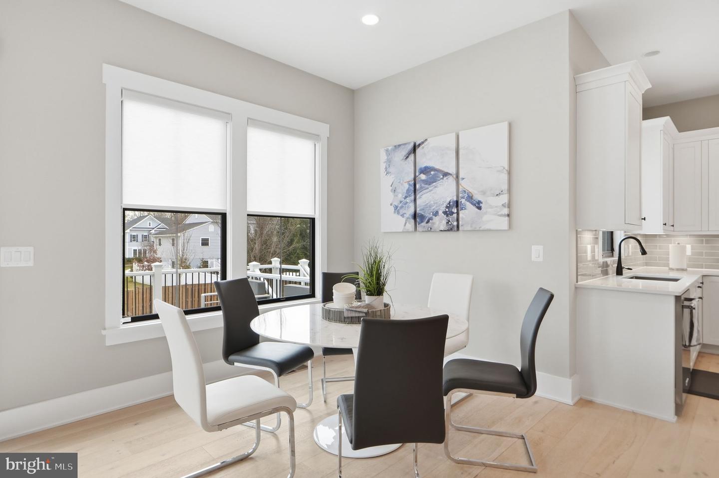 315 CHARLES ST SE, VIENNA, Virginia 22180, 6 Bedrooms Bedrooms, ,6 BathroomsBathrooms,Residential,For sale,315 CHARLES ST SE,VAFX2288004 MLS # VAFX2288004