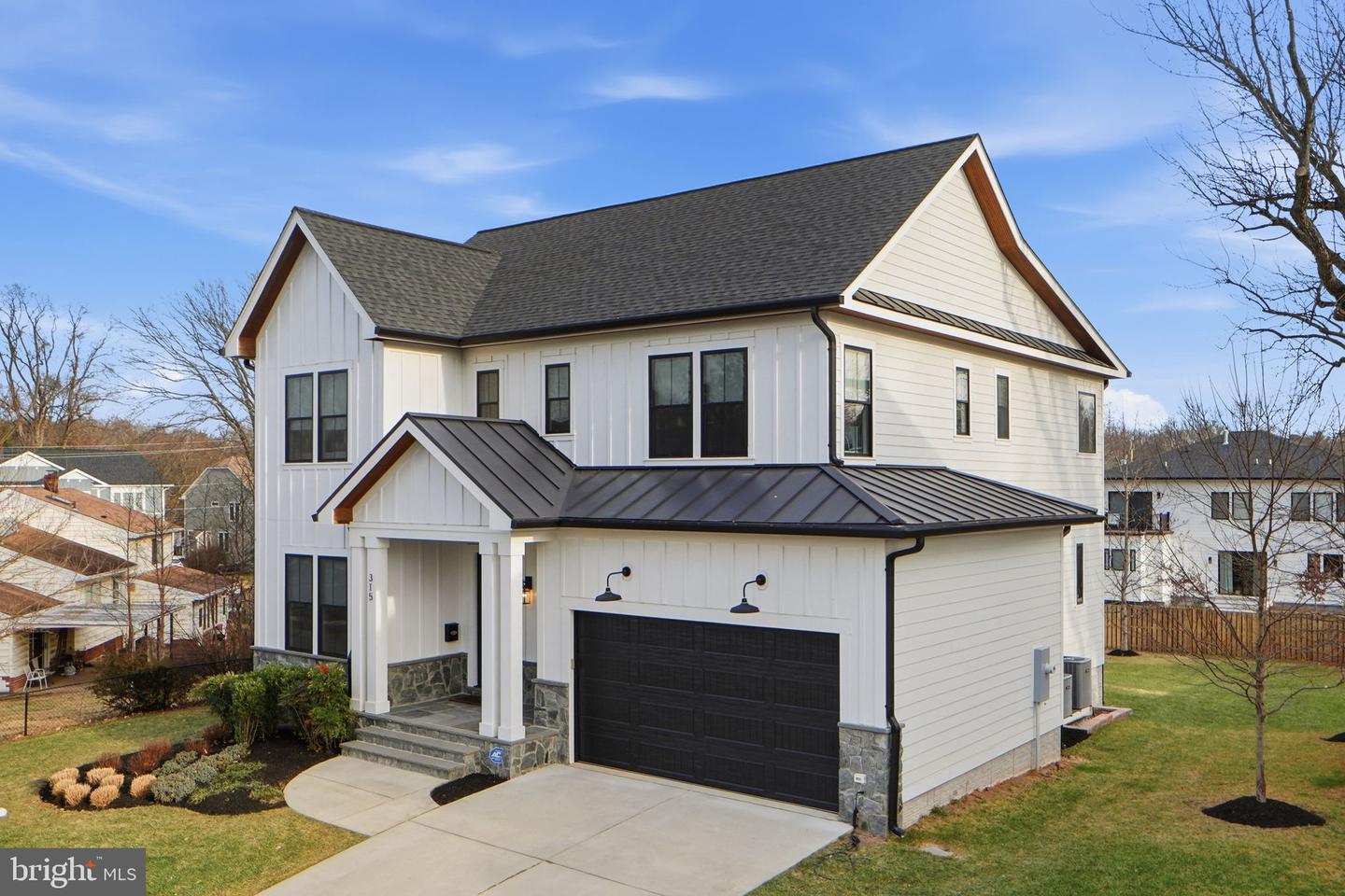 315 CHARLES ST SE, VIENNA, Virginia 22180, 6 Bedrooms Bedrooms, ,6 BathroomsBathrooms,Residential,For sale,315 CHARLES ST SE,VAFX2288004 MLS # VAFX2288004