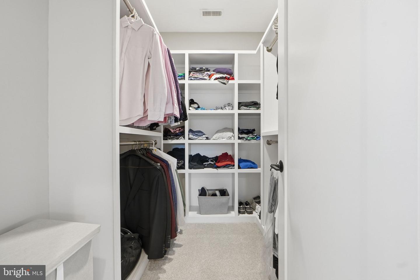 315 CHARLES ST SE, VIENNA, Virginia 22180, 6 Bedrooms Bedrooms, ,6 BathroomsBathrooms,Residential,For sale,315 CHARLES ST SE,VAFX2288004 MLS # VAFX2288004