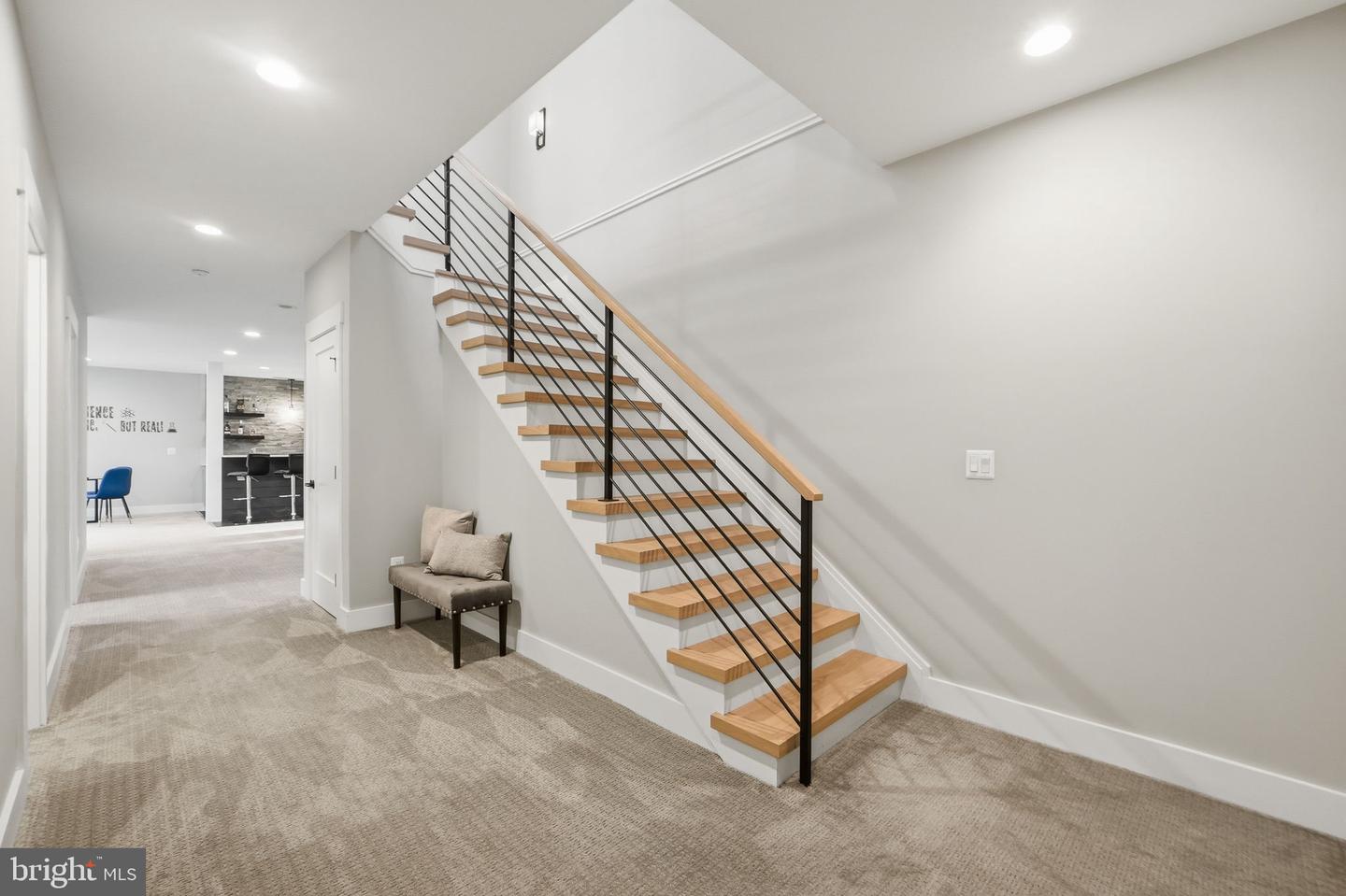 315 CHARLES ST SE, VIENNA, Virginia 22180, 6 Bedrooms Bedrooms, ,6 BathroomsBathrooms,Residential,For sale,315 CHARLES ST SE,VAFX2288004 MLS # VAFX2288004