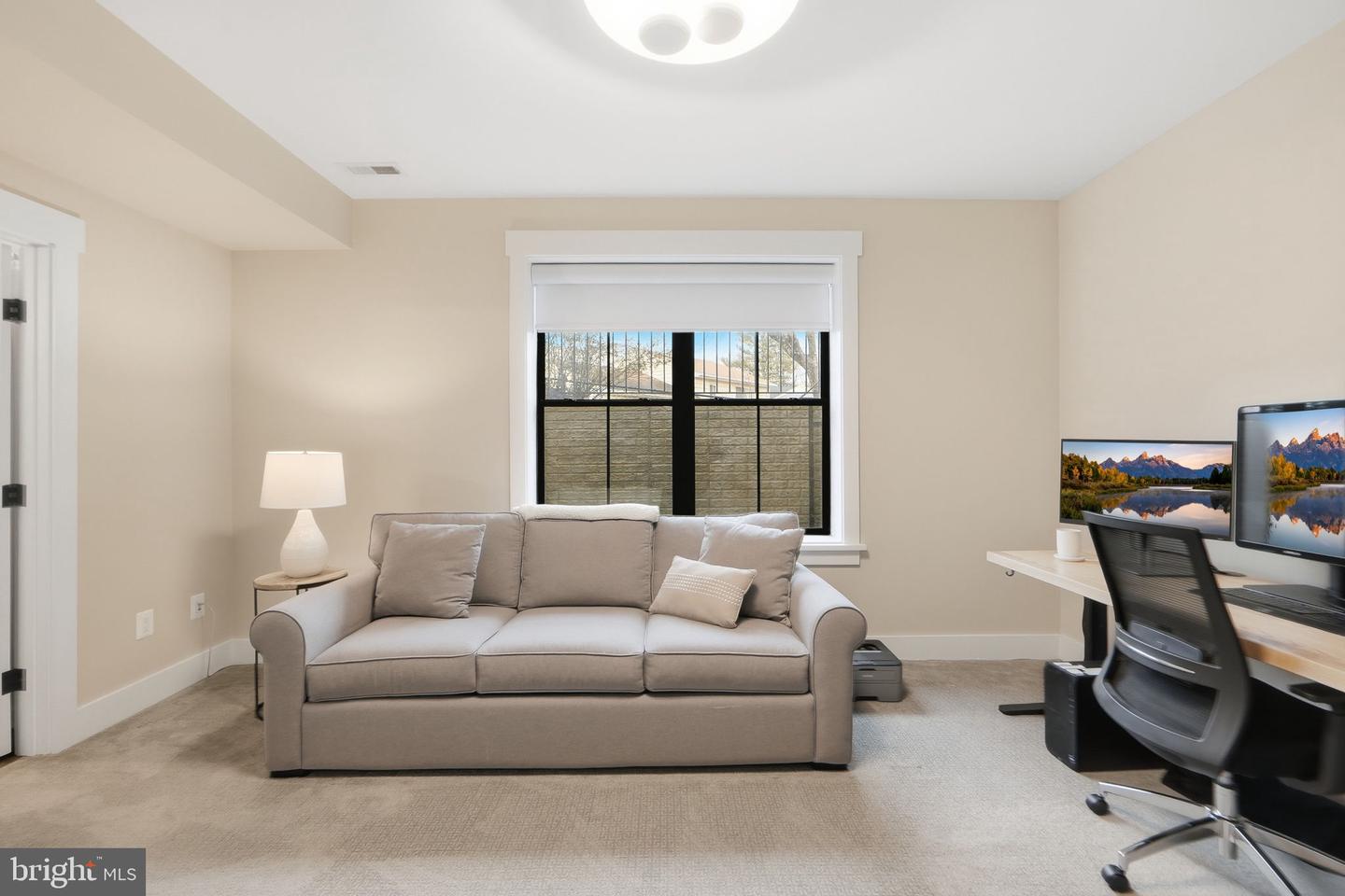 315 CHARLES ST SE, VIENNA, Virginia 22180, 6 Bedrooms Bedrooms, ,6 BathroomsBathrooms,Residential,For sale,315 CHARLES ST SE,VAFX2288004 MLS # VAFX2288004