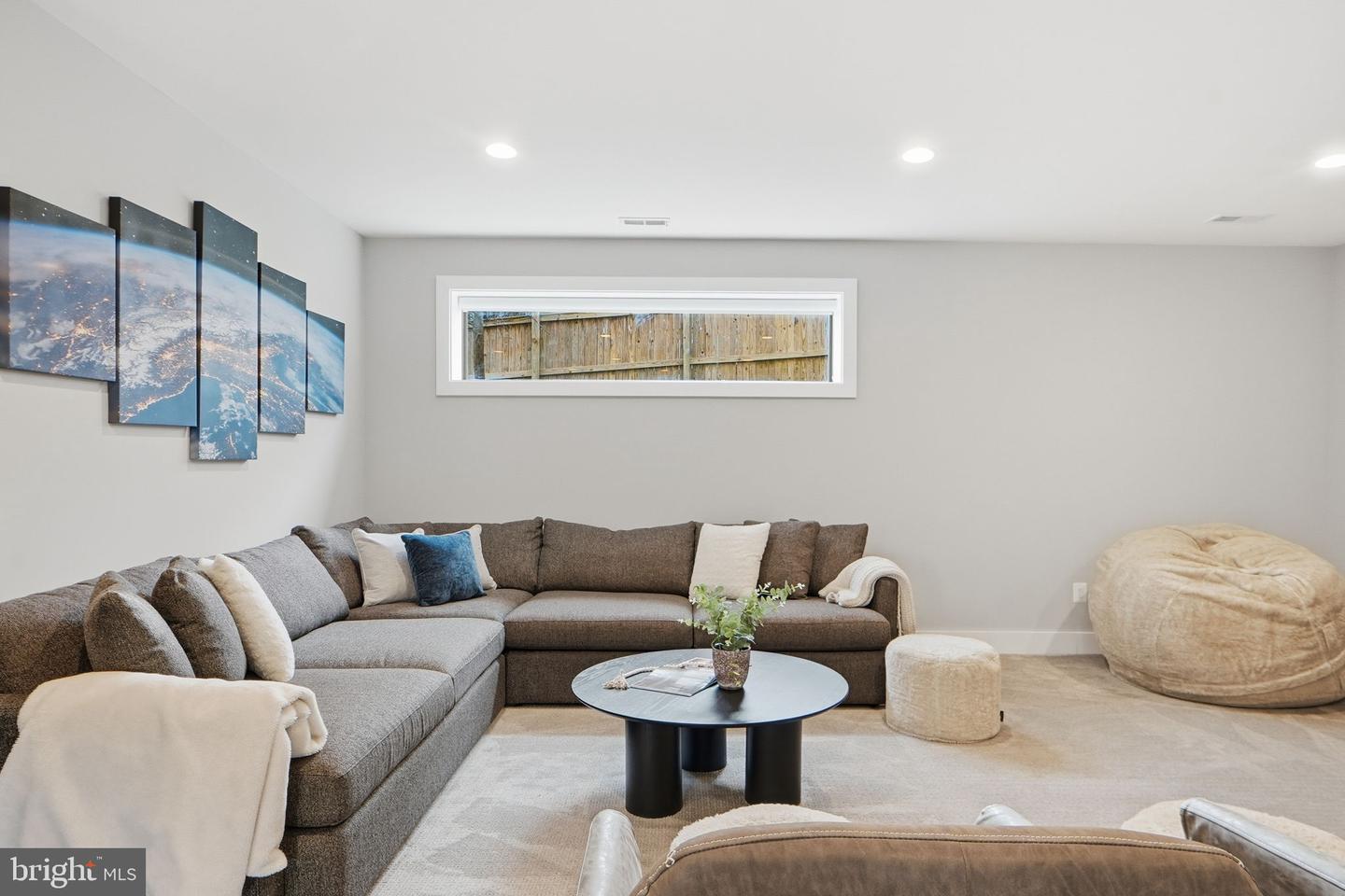 315 CHARLES ST SE, VIENNA, Virginia 22180, 6 Bedrooms Bedrooms, ,6 BathroomsBathrooms,Residential,For sale,315 CHARLES ST SE,VAFX2288004 MLS # VAFX2288004