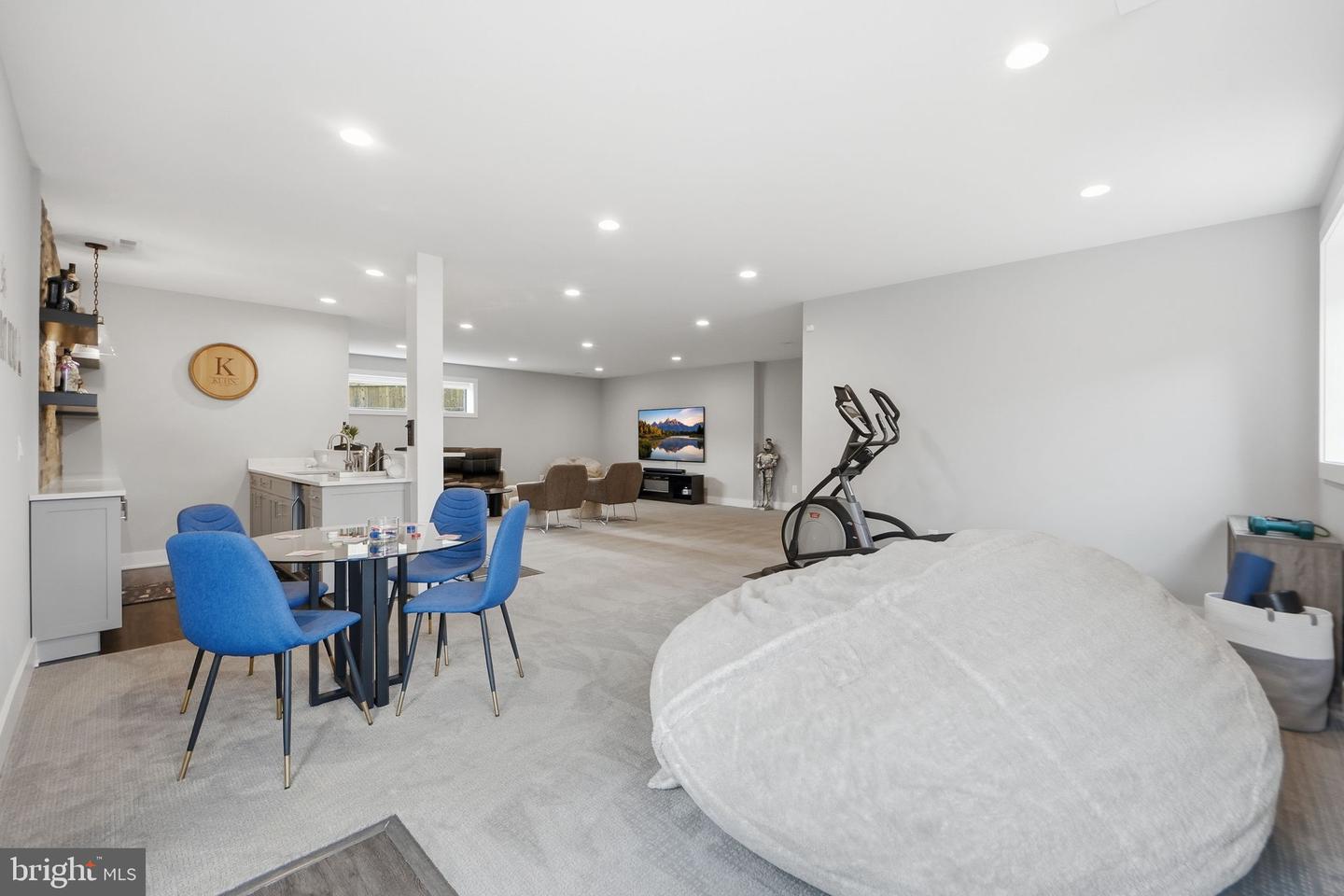 315 CHARLES ST SE, VIENNA, Virginia 22180, 6 Bedrooms Bedrooms, ,6 BathroomsBathrooms,Residential,For sale,315 CHARLES ST SE,VAFX2288004 MLS # VAFX2288004